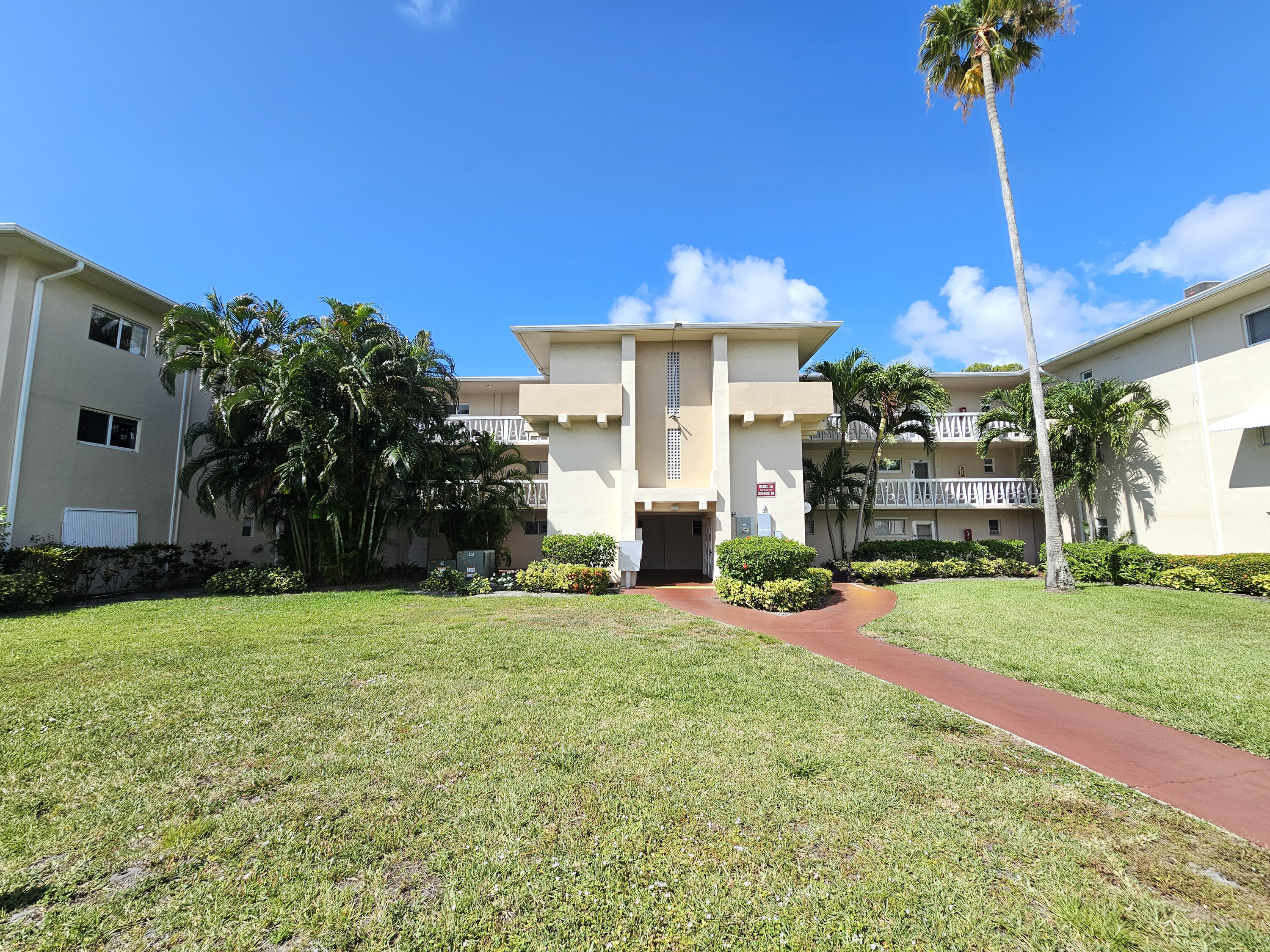 Vendido 2562 Garden Drive N 202, Lake Worth Beach, FL 33461, Lake Worth Beach, FL 33461