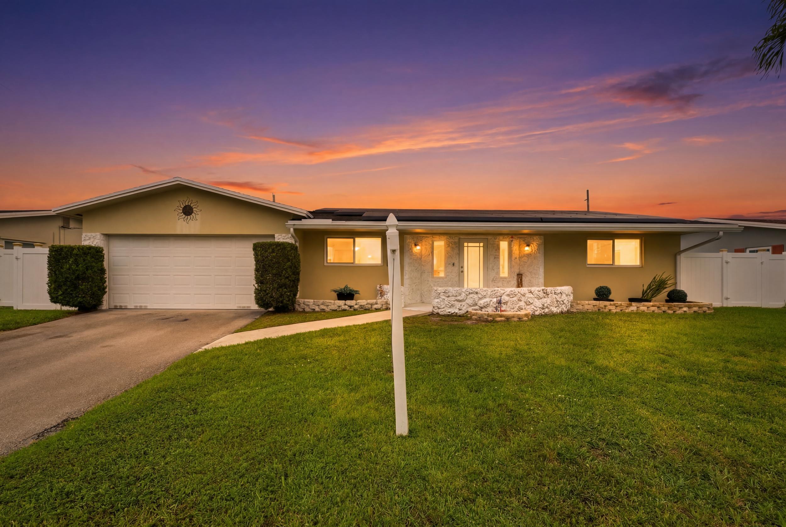 Foto de propiedad en 4441 NW 6th Court, Coconut Creek, FL 33066 Coconut Creek con MLS# 
