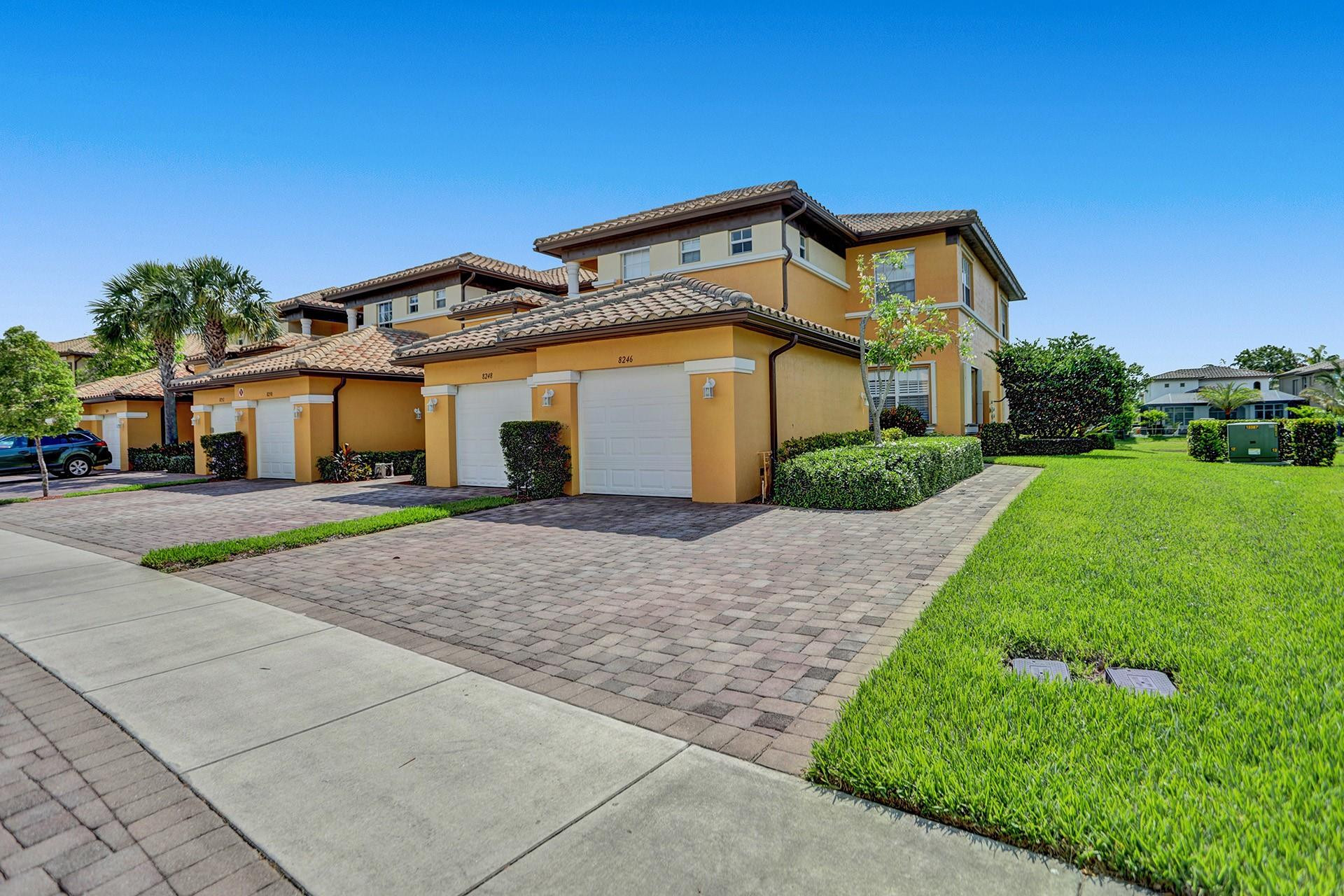 Alquilada 8246 NW 127th Lane 29-c, Parkland, FL 33076, Parkland, FL 33076
