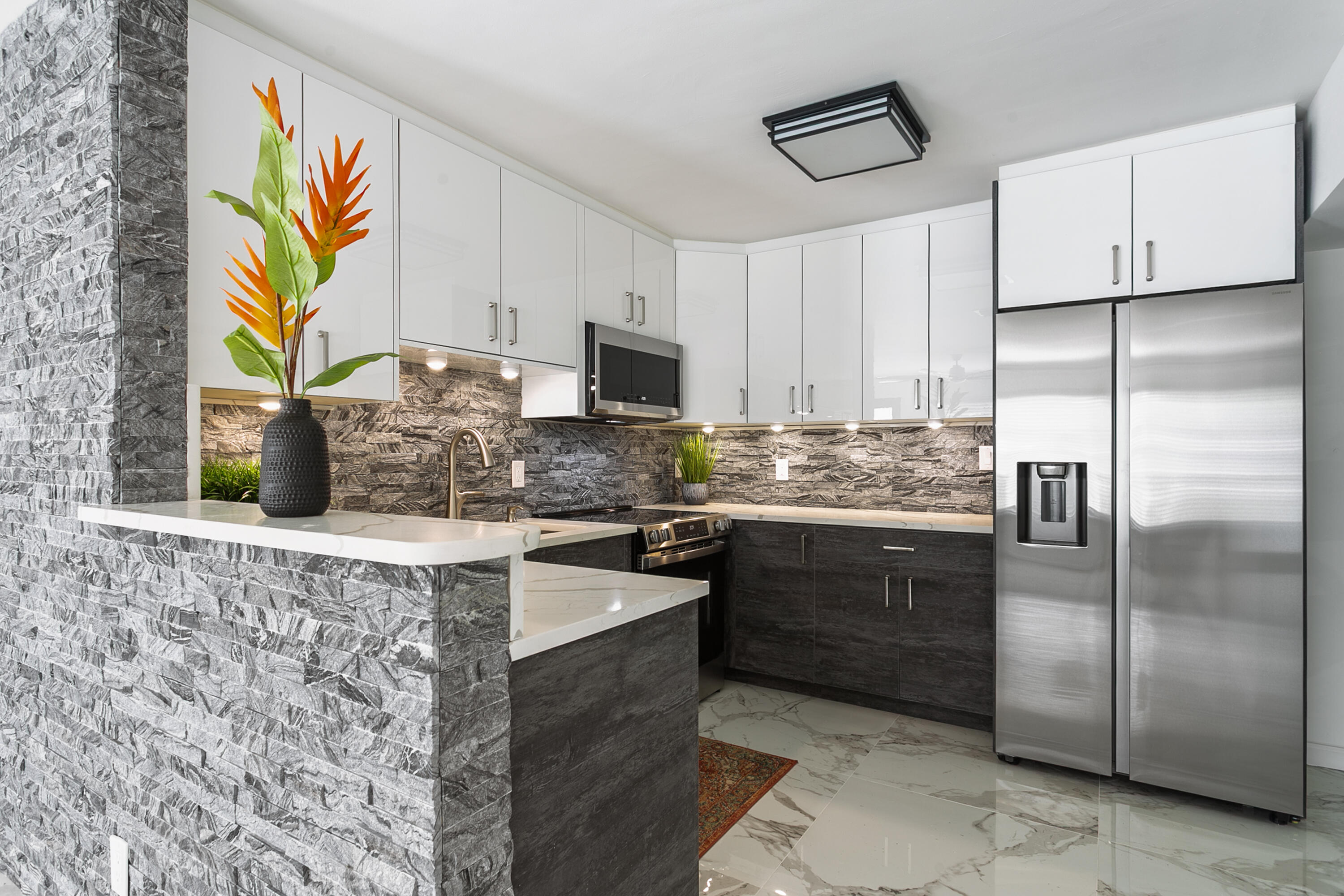 Foto de propiedad en 3141 NE 14th Avenue, Pompano Beach, FL 33064 Pompano Beach con MLS# 