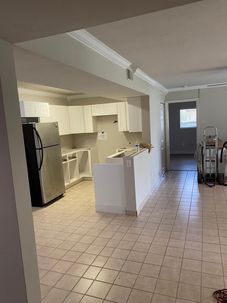 Foto de propiedad en 450 W Palm Cir Circle W 103, Pembroke Pines, FL 33025 Pembroke Pines con MLS# 