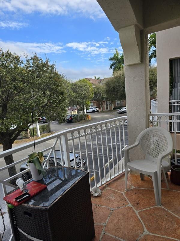 Foto de propiedad en 8930 W Flagler Street 221, Miami, FL 33174 Miami con MLS# 