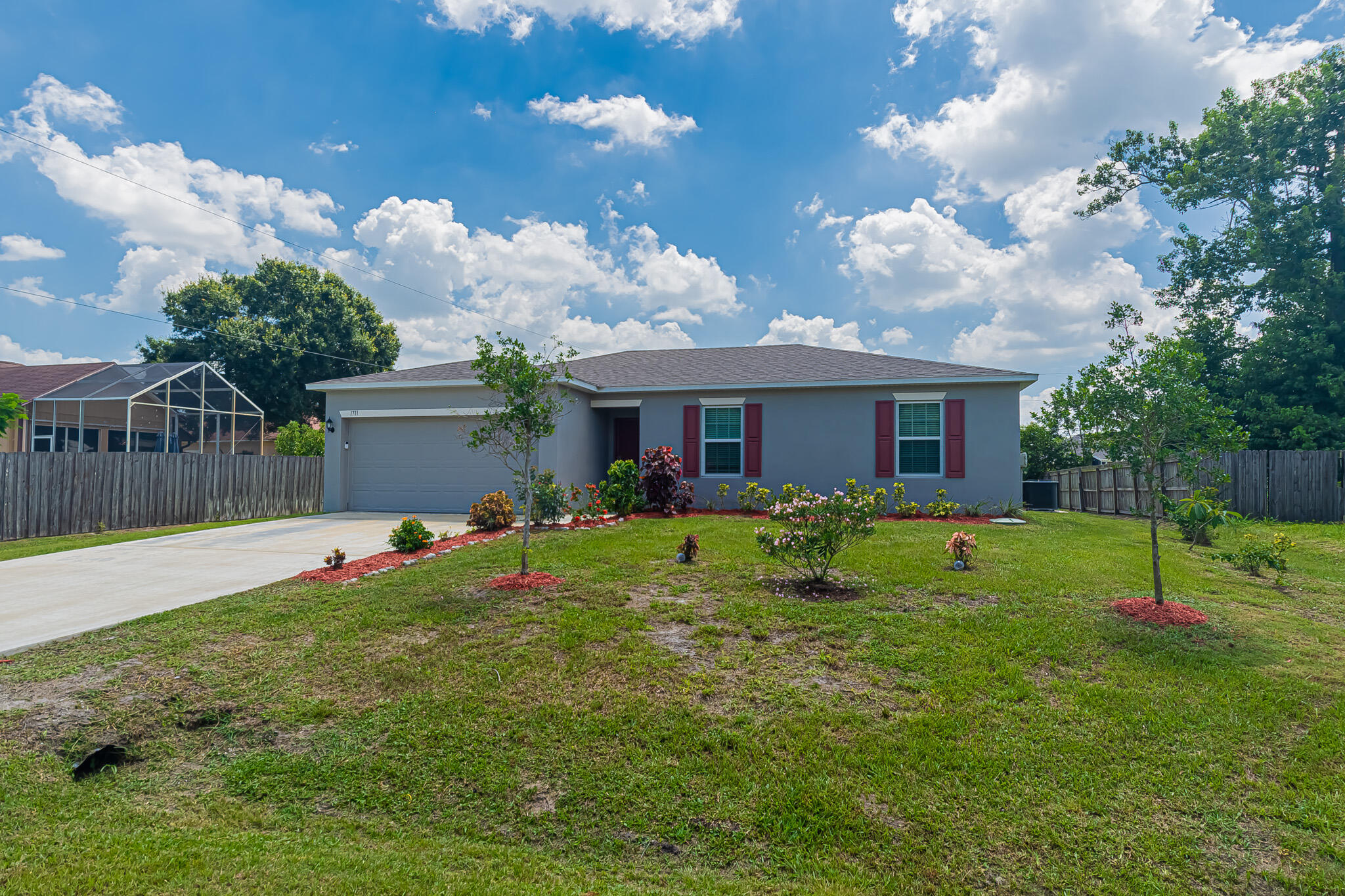 Foto de propiedad en 1711 SW Angelo Street, Port St. Lucie, FL 34953 Port St. Lucie con MLS# 