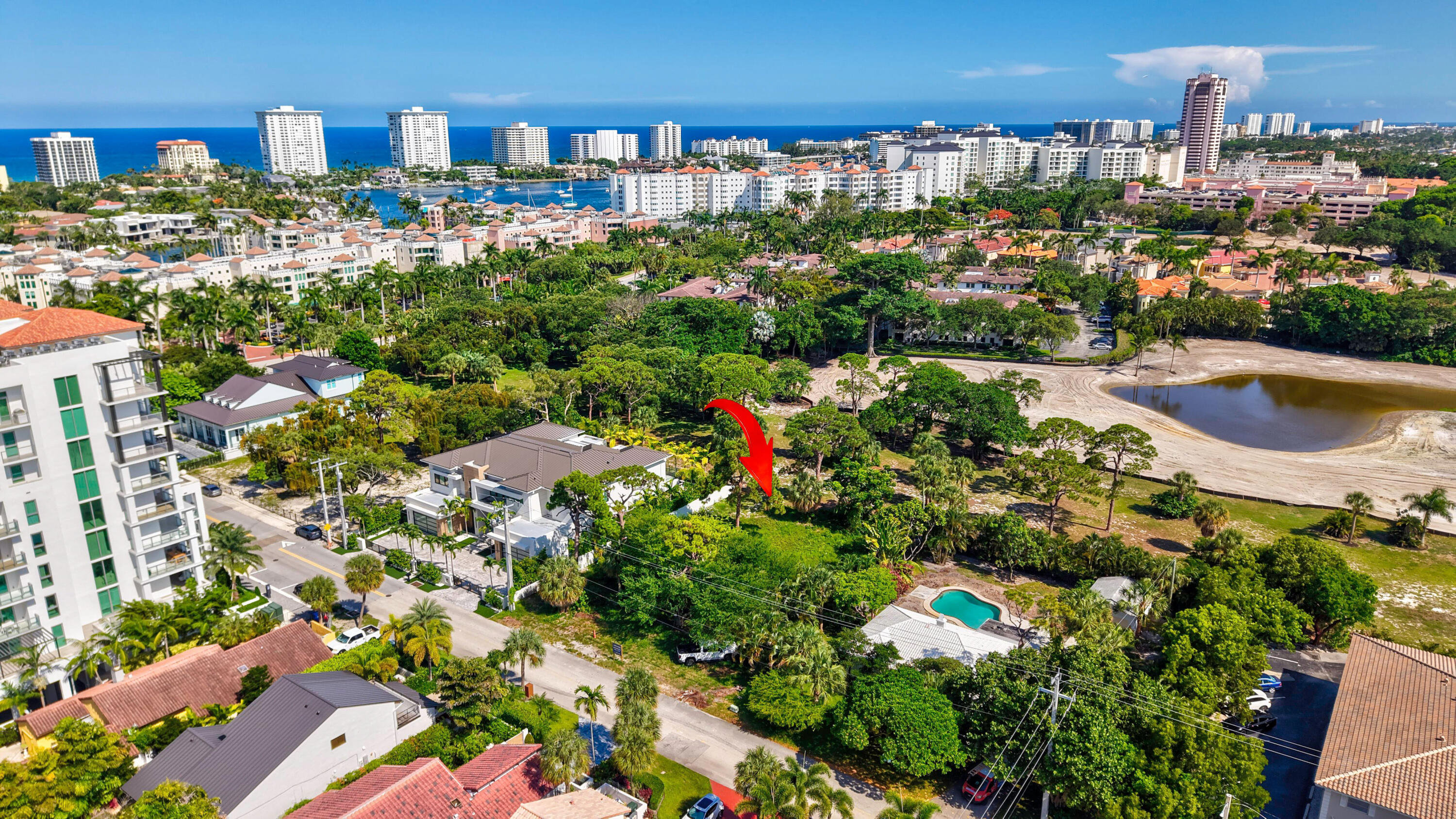 Foto de propiedad en 442 E Royal Palm Road, Boca Raton, FL 33432 Boca Raton con MLS# 