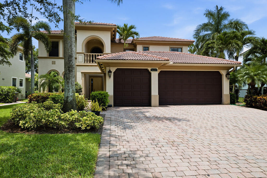 Foto de propiedad en 8105 Ferentino Pass, Delray Beach, FL 33446 Delray Beach con MLS# 