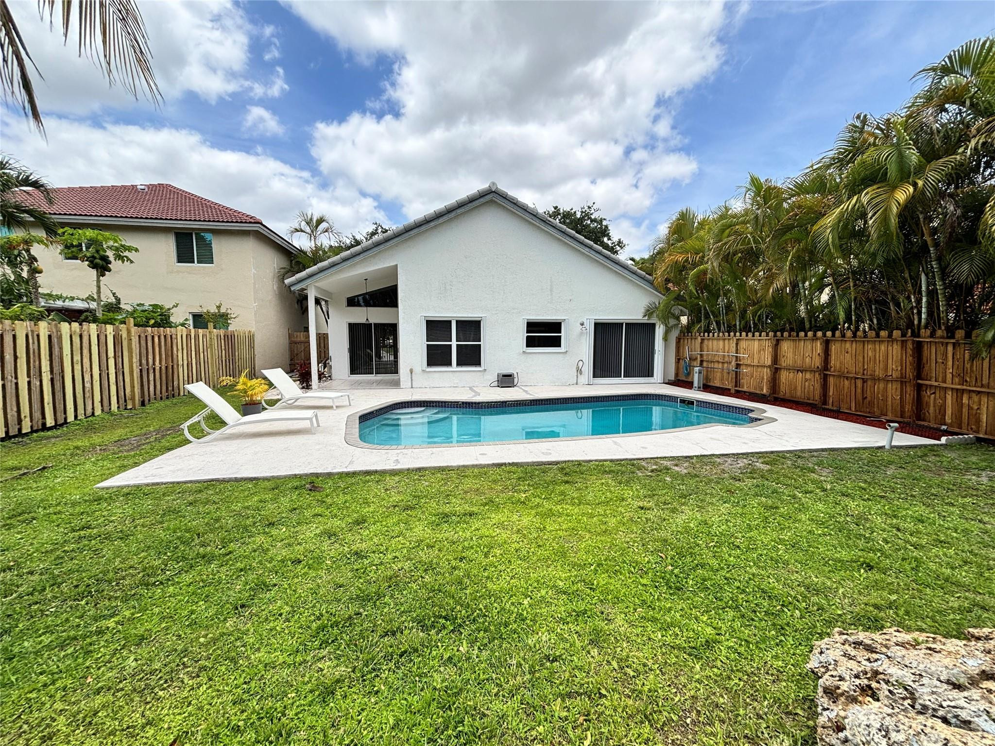 En Renta 2990 NW 68th Avenue, Margate, FL 33063, Margate, FL 33063