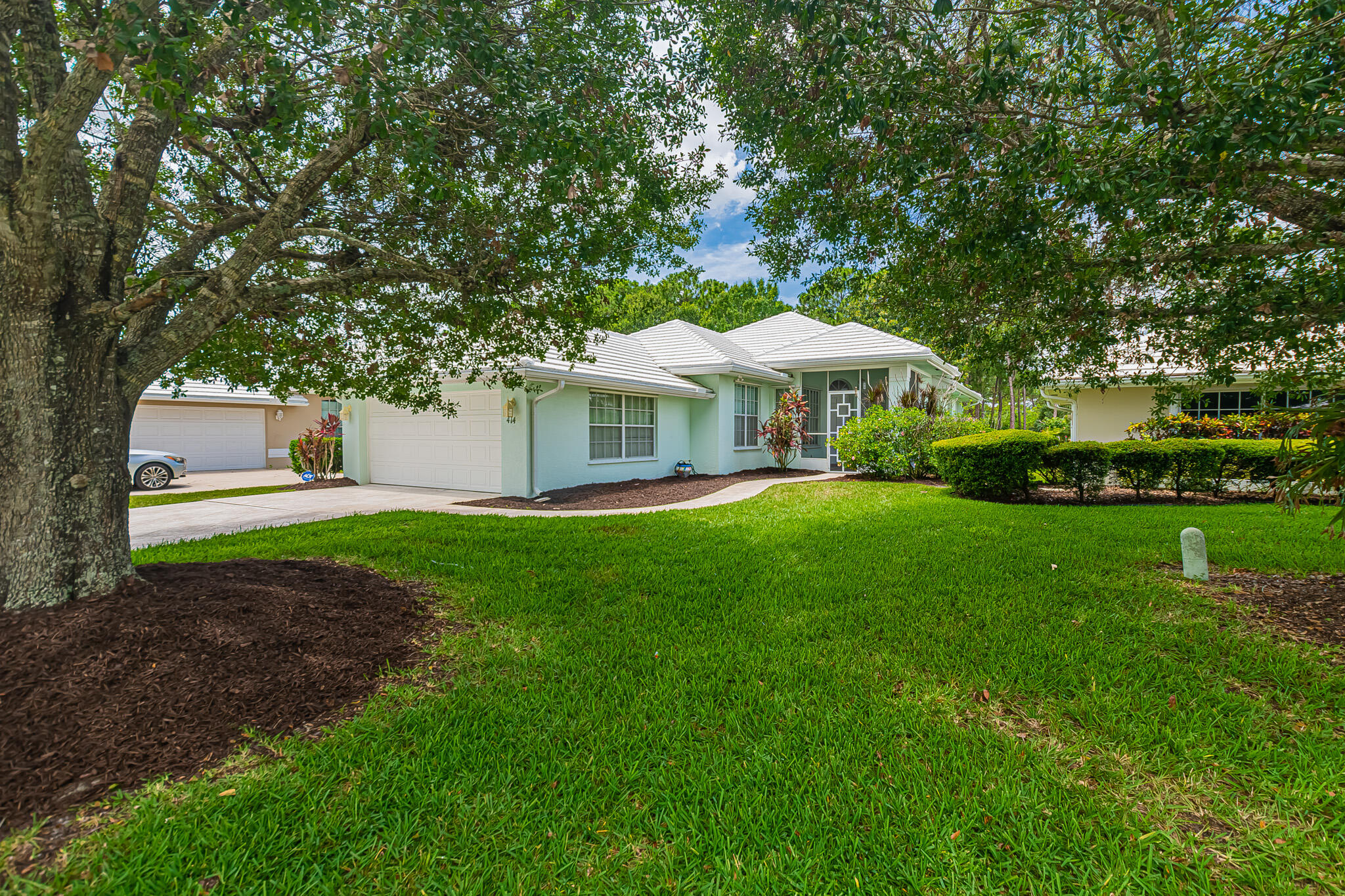 Foto de propiedad en 414 SW Fairway Landing, Port St. Lucie, FL 34986 Port St. Lucie con MLS# 