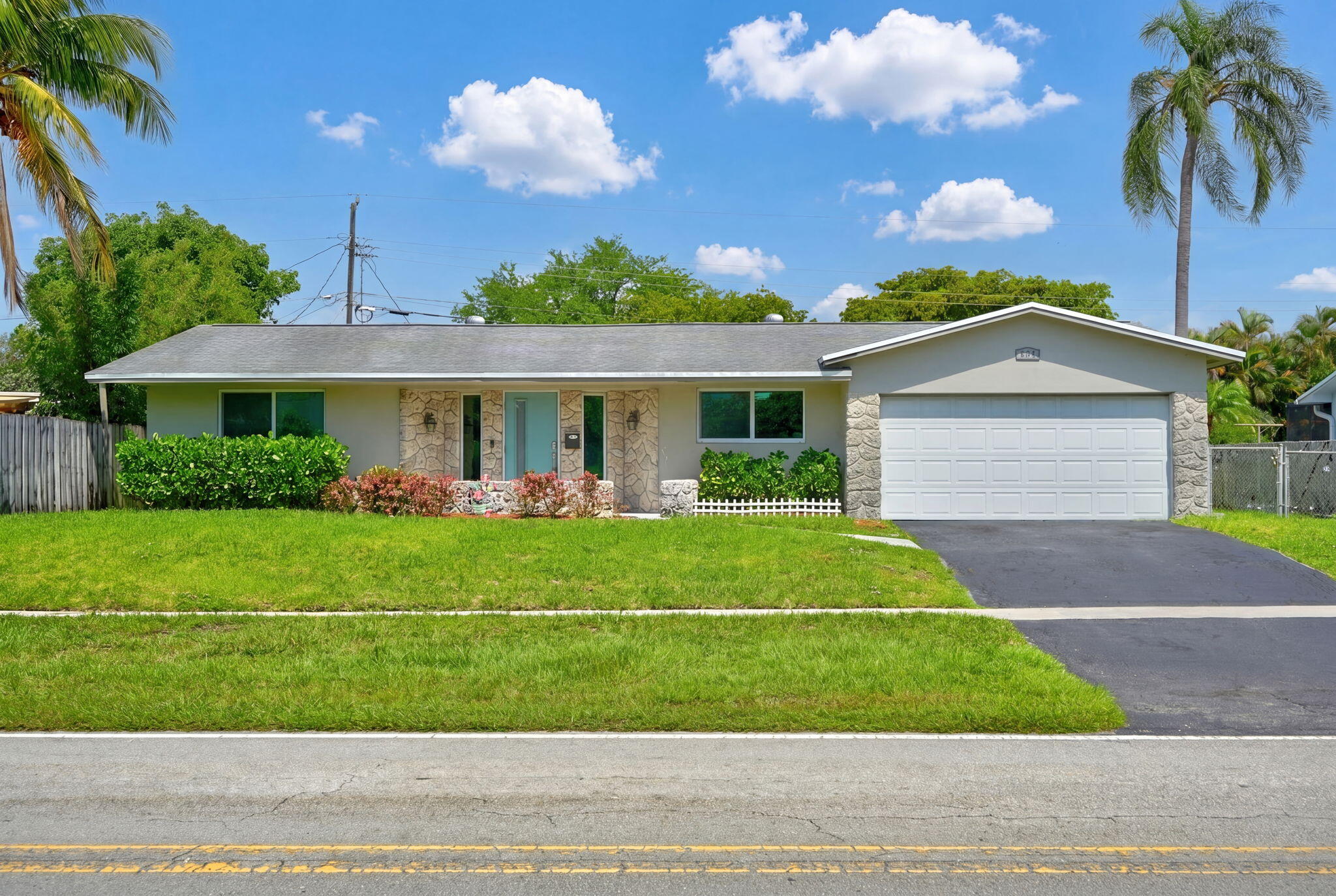 Vendido 641 NW 43rd Avenue, Coconut Creek, FL 33066, Coconut Creek, FL 33066