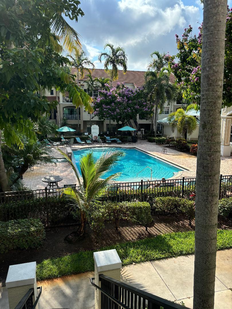 Foto de propiedad en 5940 W Sample Road 307, Coral Springs, FL 33067 Coral Springs con MLS# 