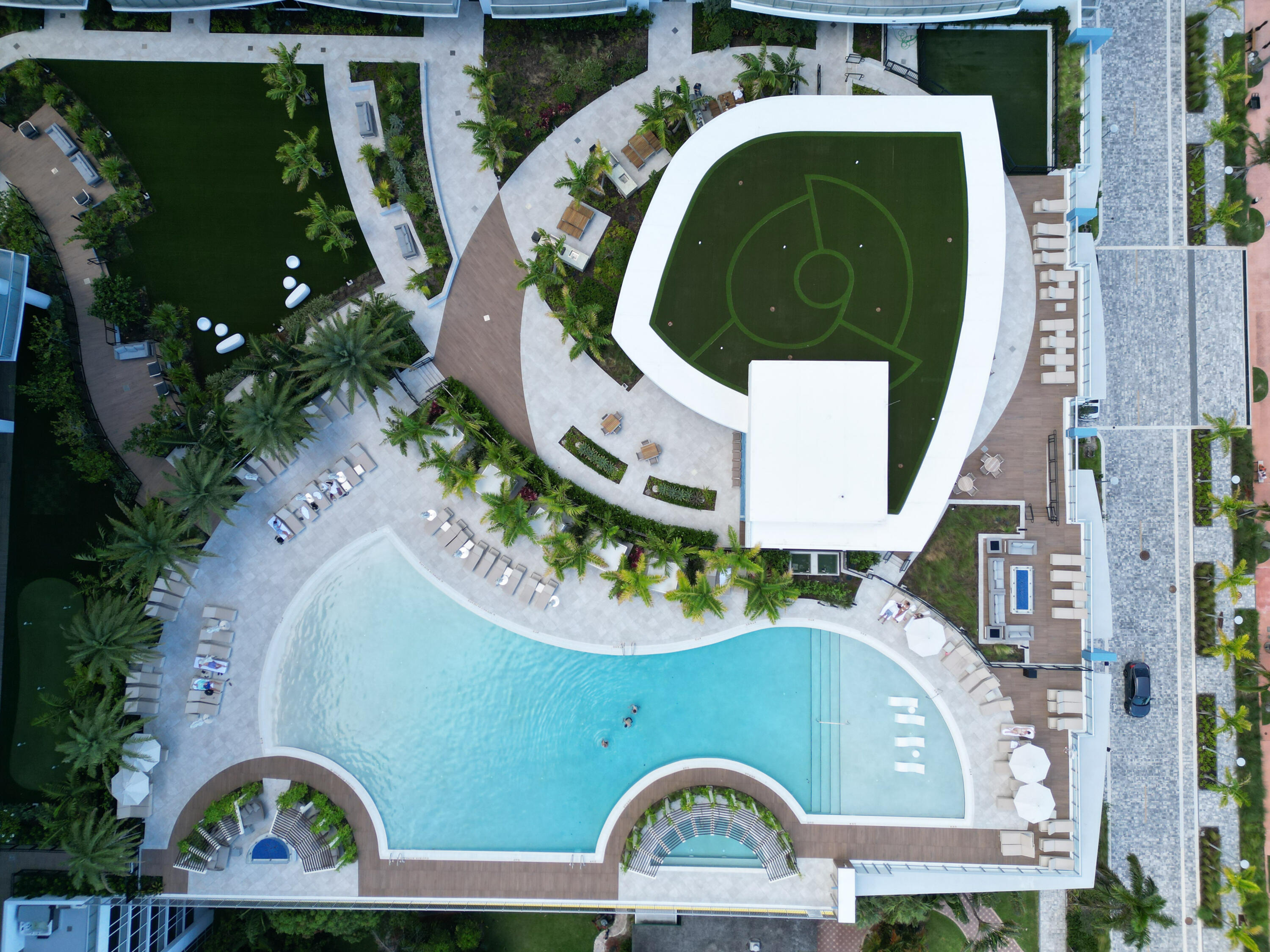 Foto de propiedad en 220 Lake Shore Drive 1908, Lake Park, FL 33403 Lake Park con MLS# 