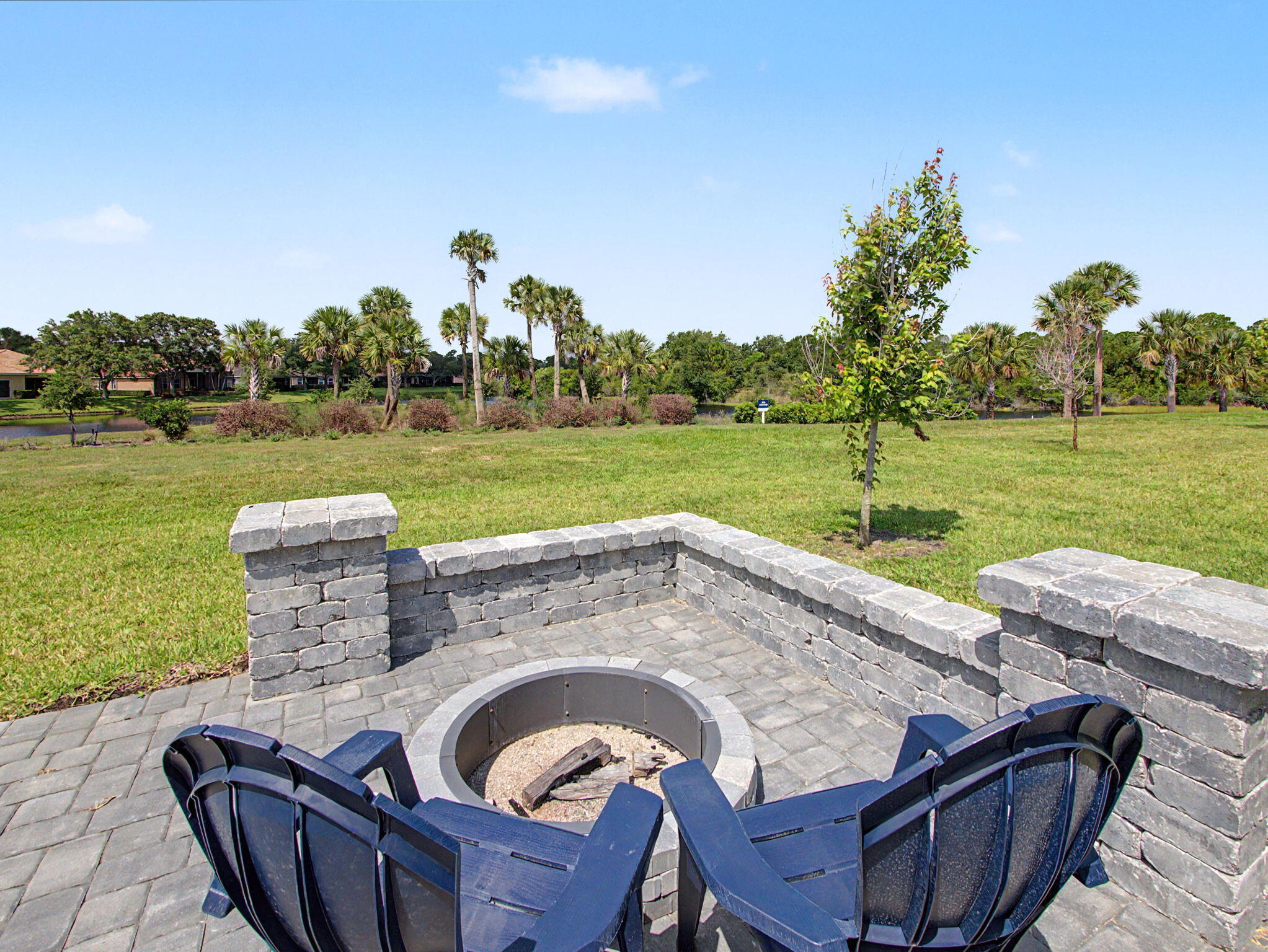 Foto de propiedad en 9049 Dahlia Circle, Port St. Lucie, FL 34986 Port St. Lucie con MLS# 