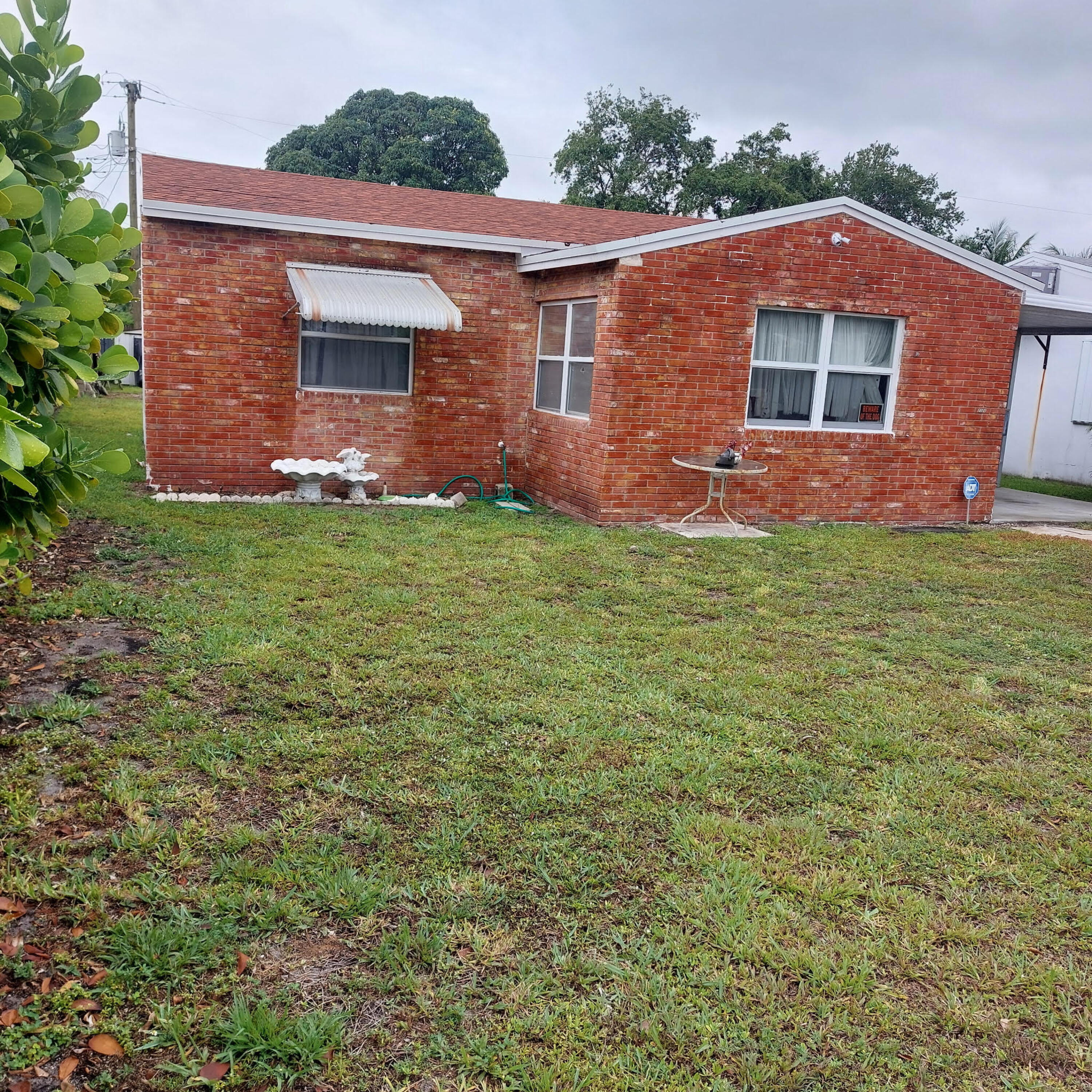 Foto de propiedad en 2518 Sherman Street, Hollywood, FL 33020 Hollywood con MLS# 