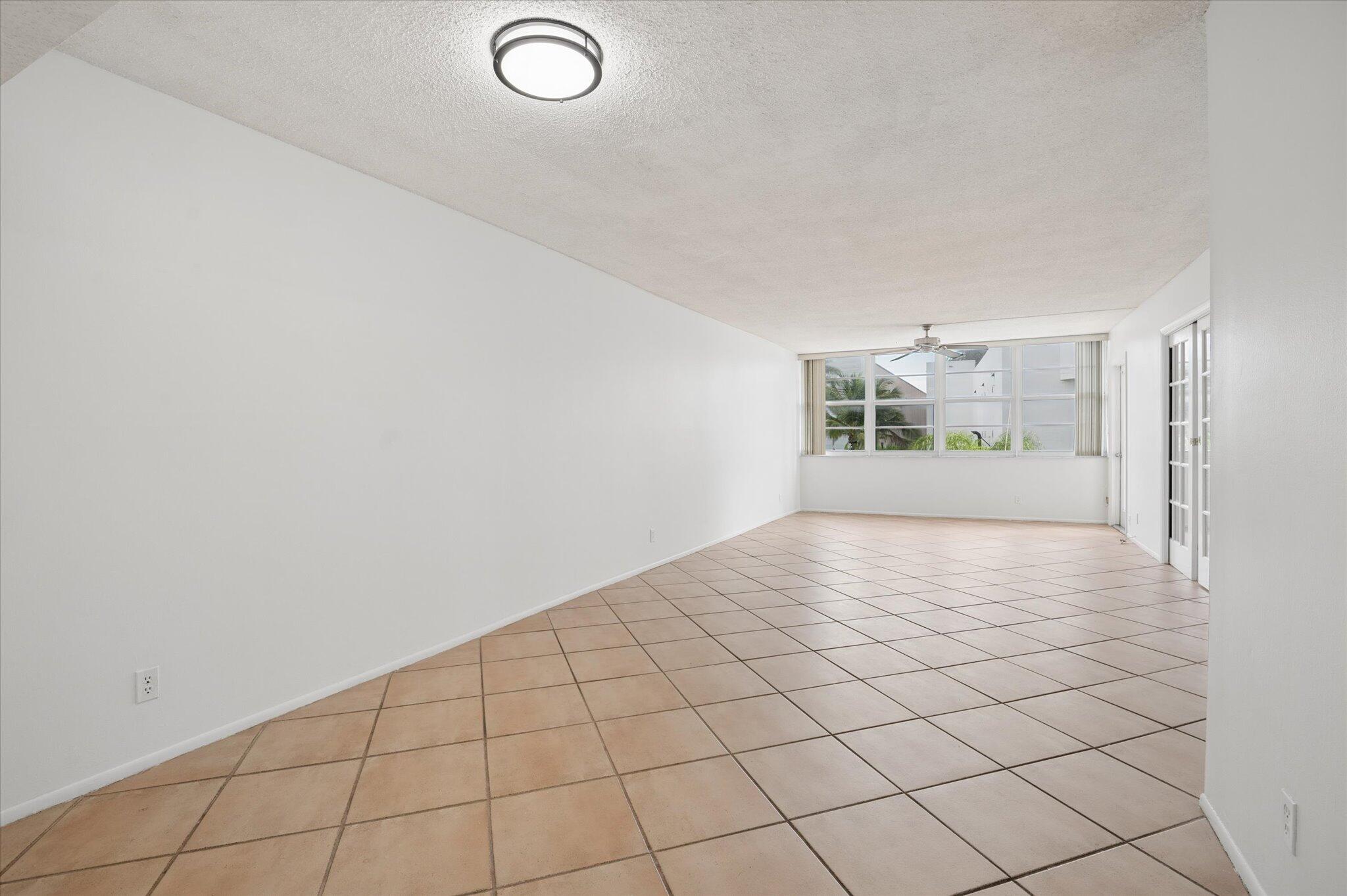 Vendido 1170 N Federal Highway 309, Fort Lauderdale, FL 33304, Fort Lauderdale, FL 33304