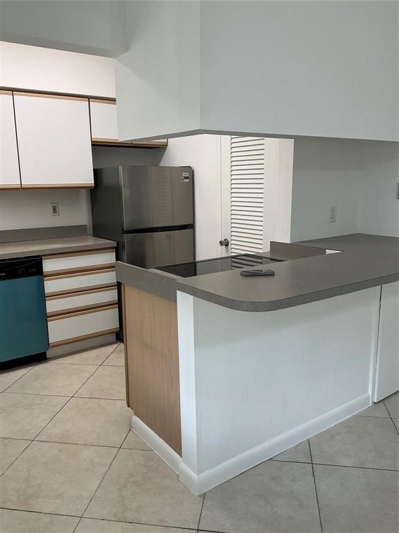 Foto de propiedad en 1647 NE 12th Street, Fort Lauderdale, FL 33304 Fort Lauderdale con MLS# 