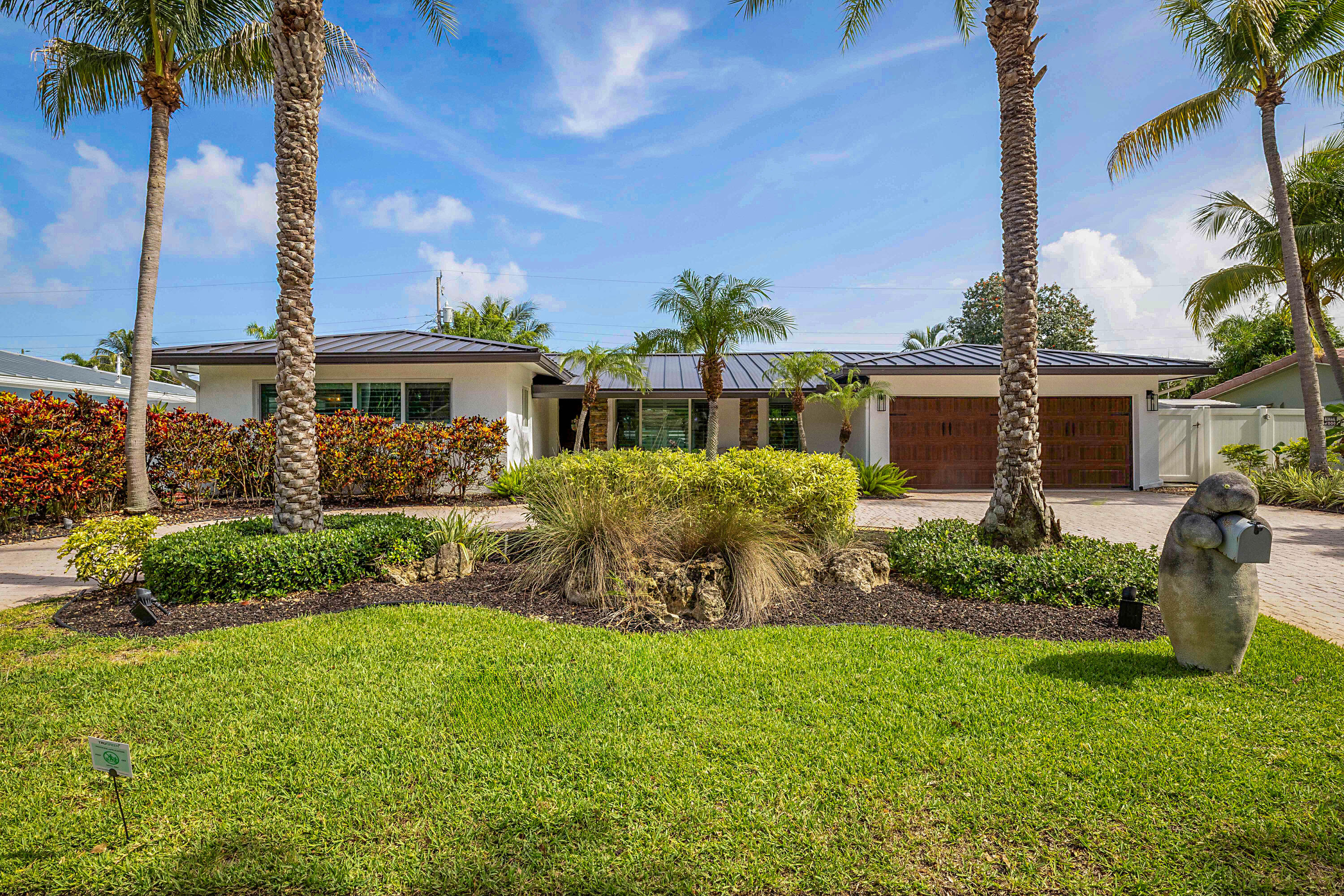 Foto de propiedad en 2620 NE 53rd Street, Lighthouse Point, FL 33064 Lighthouse Point con MLS# 