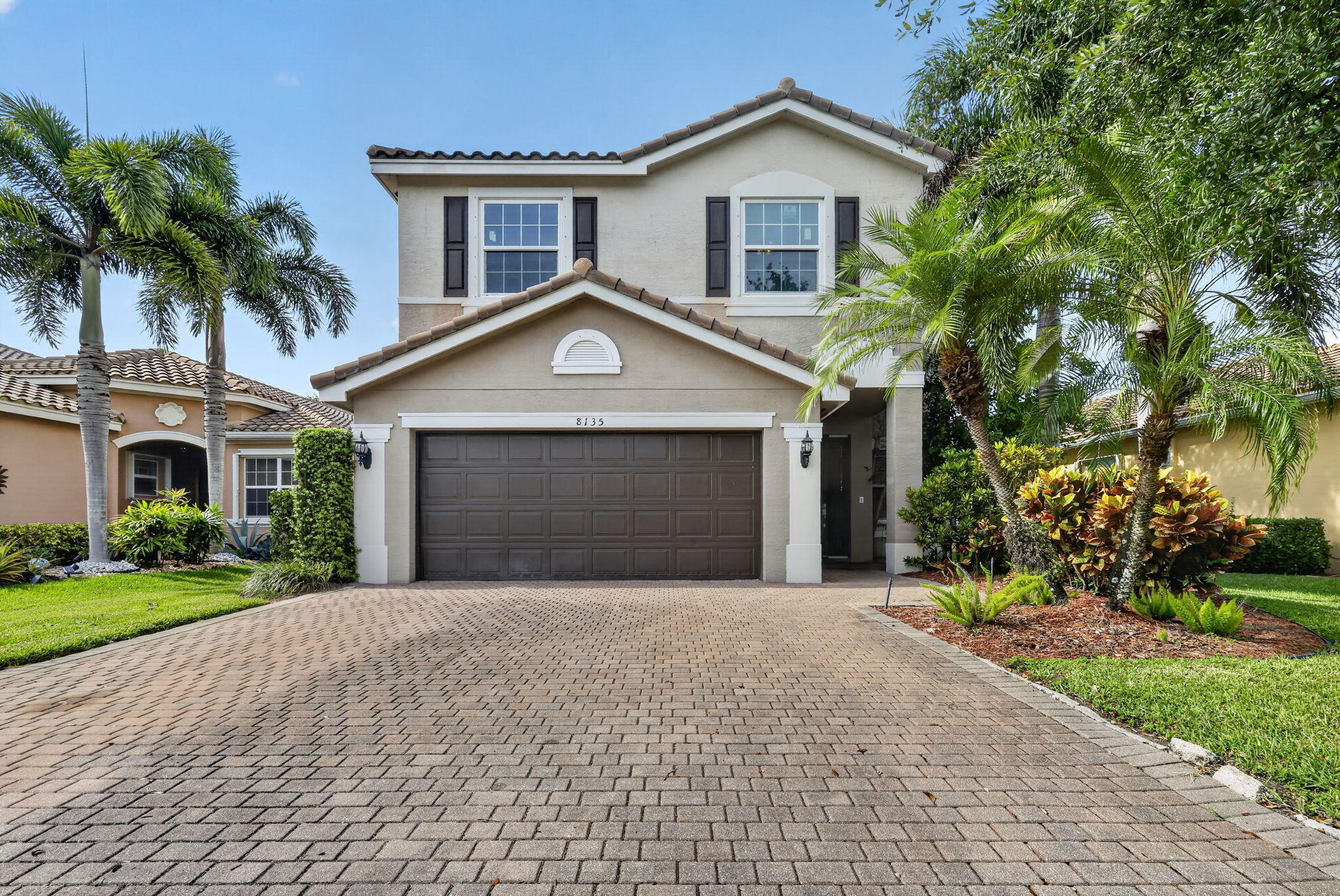 Foto de propiedad en 8135 Cantabria Falls Drive, Boynton Beach, FL 33473 Boynton Beach con MLS# 