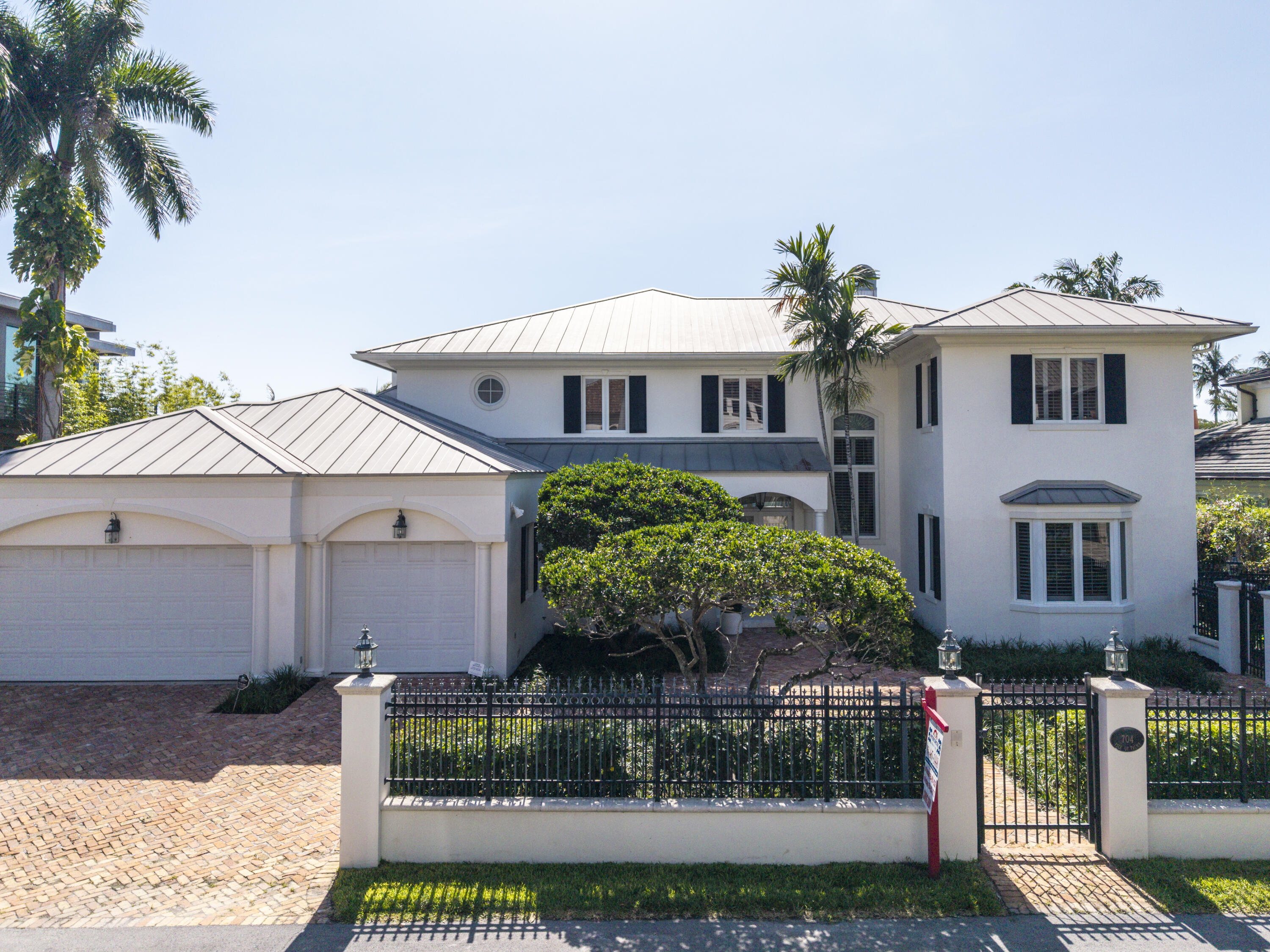 Foto de propiedad en 704 Isle Of Palms Drive, Fort Lauderdale, FL 33301 Fort Lauderdale con MLS# 
