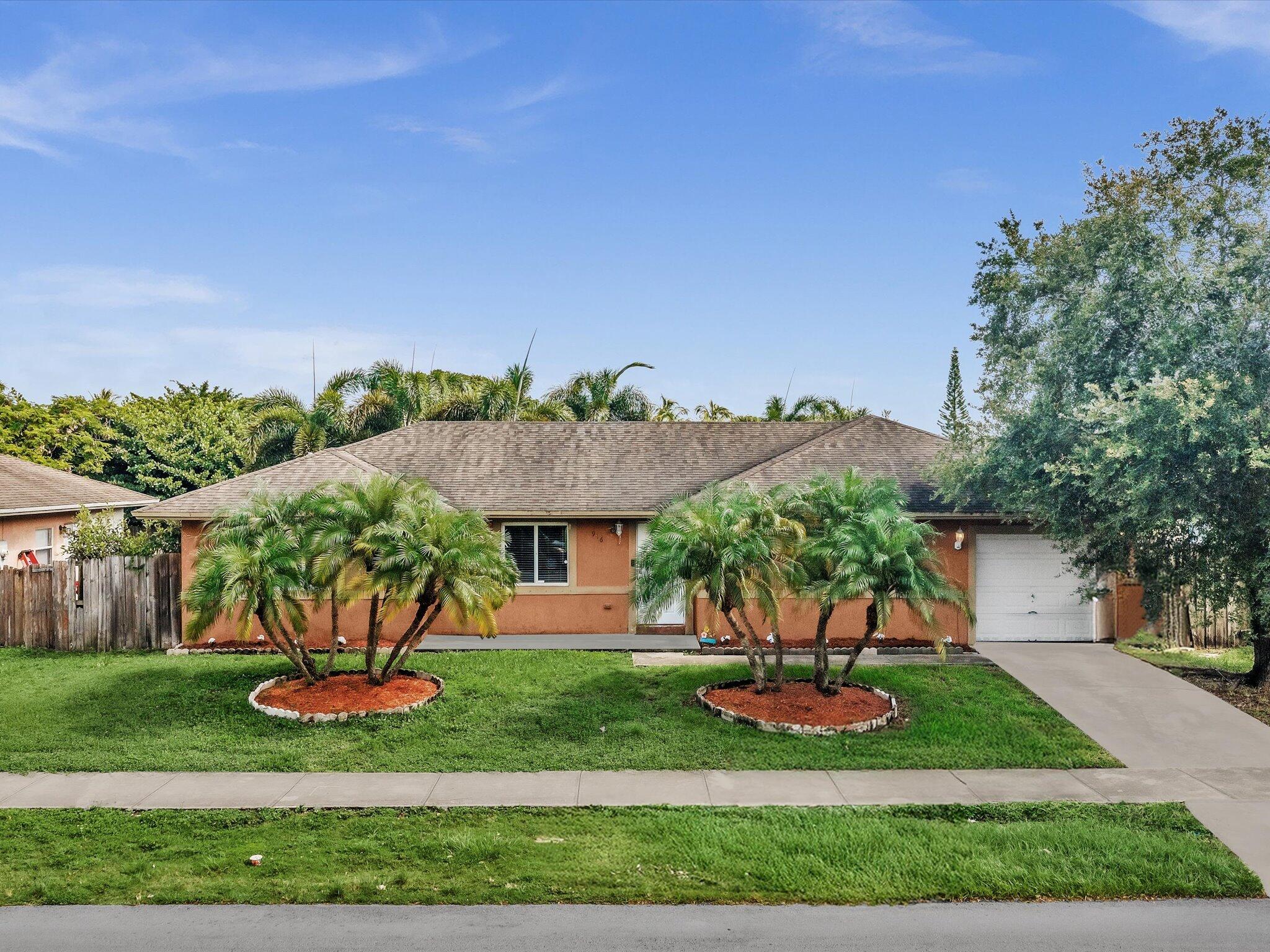 Foto de propiedad en 916 NW 3rd Terrace, Florida City, FL 33034 Florida City con MLS# 