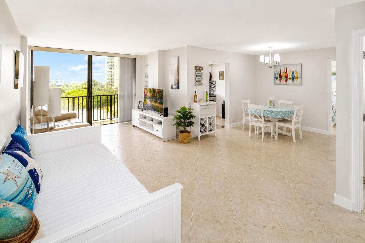 Foto de propiedad en 17021 N Bay Road 816, Sunny Isles Beach, FL 33160 Sunny Isles Beach con MLS# 