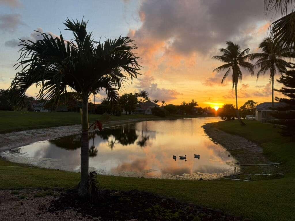 Foto de propiedad en 22257 Collington Drive, Boca Raton, FL 33428 Boca Raton con MLS# 