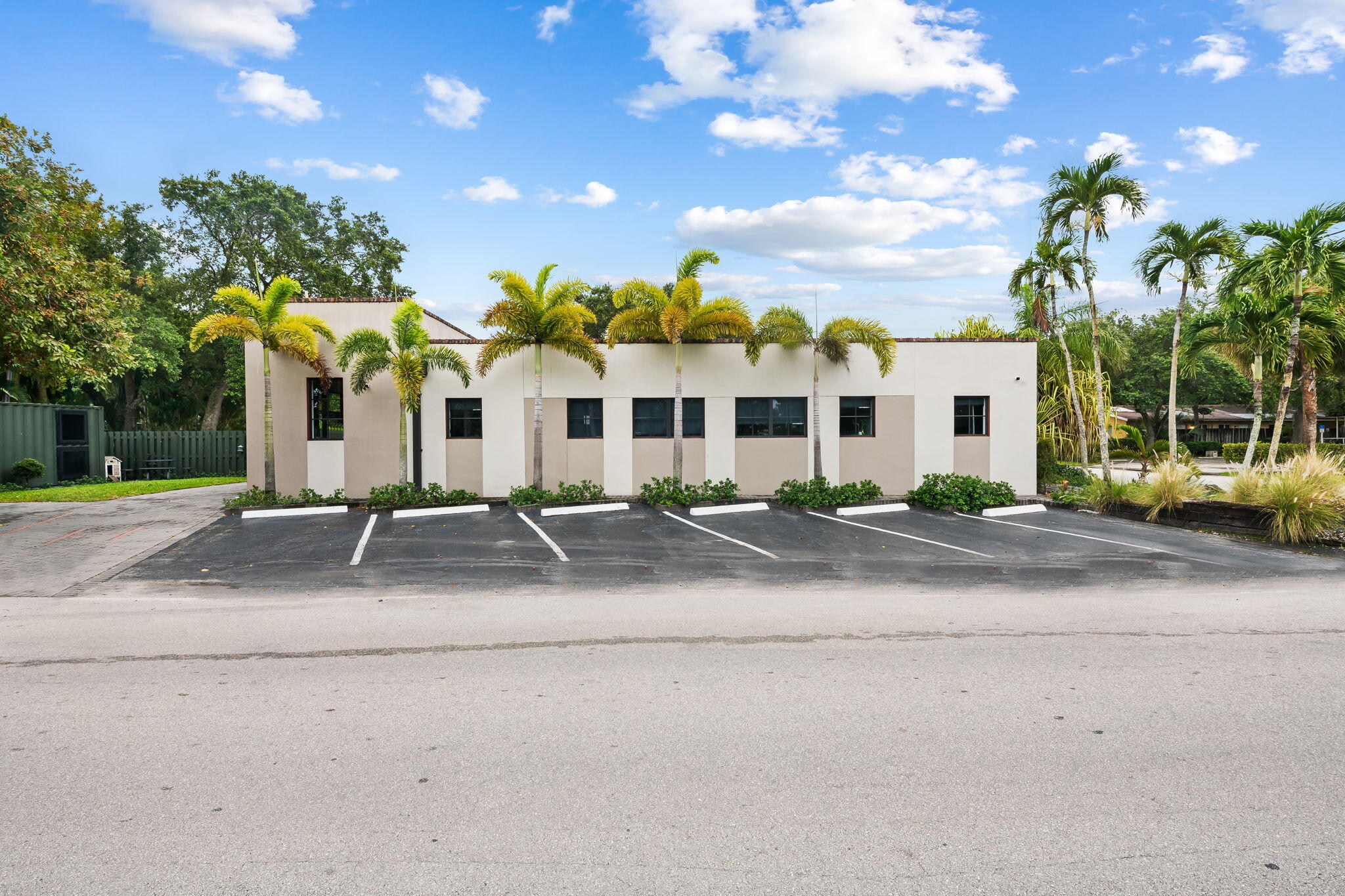 Foto de propiedad en 602 SW 12th Avenue, Fort Lauderdale, FL 33312 Fort Lauderdale con MLS# 