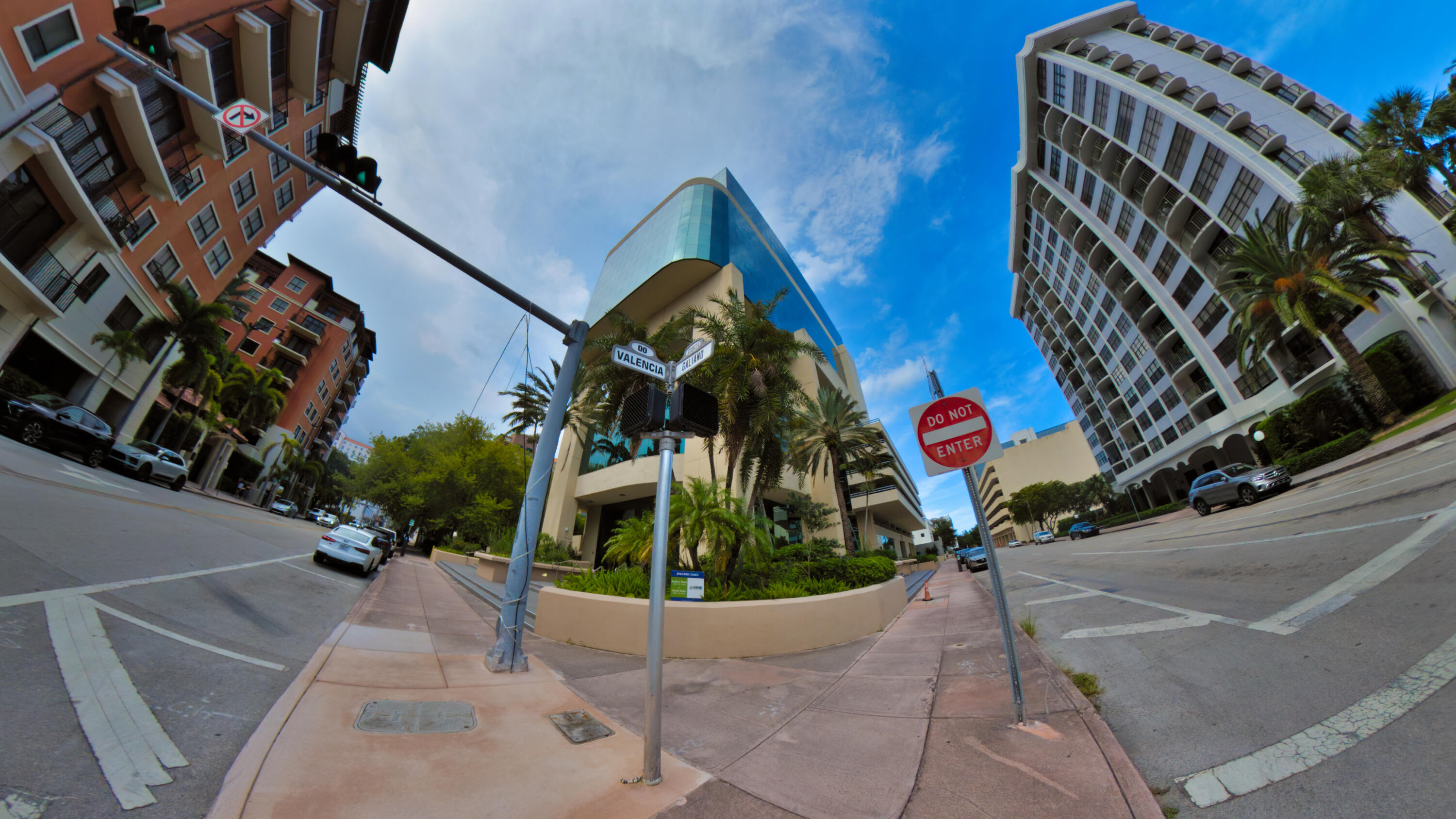 Foto de propiedad en 2519 Galiano Street 704, Coral Gables, FL 33134 Coral Gables con MLS# 