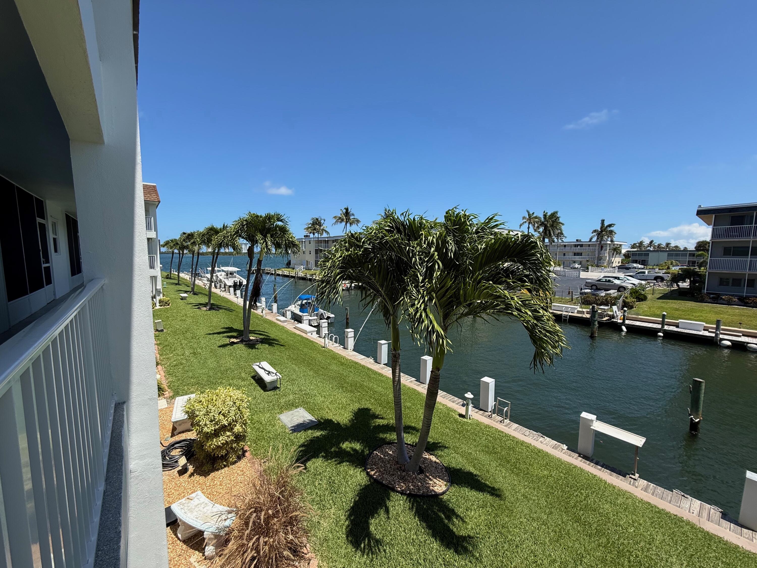 En Renta 110 Shore Court 209, North Palm Beach, FL 33408, North Palm Beach, FL 33408
