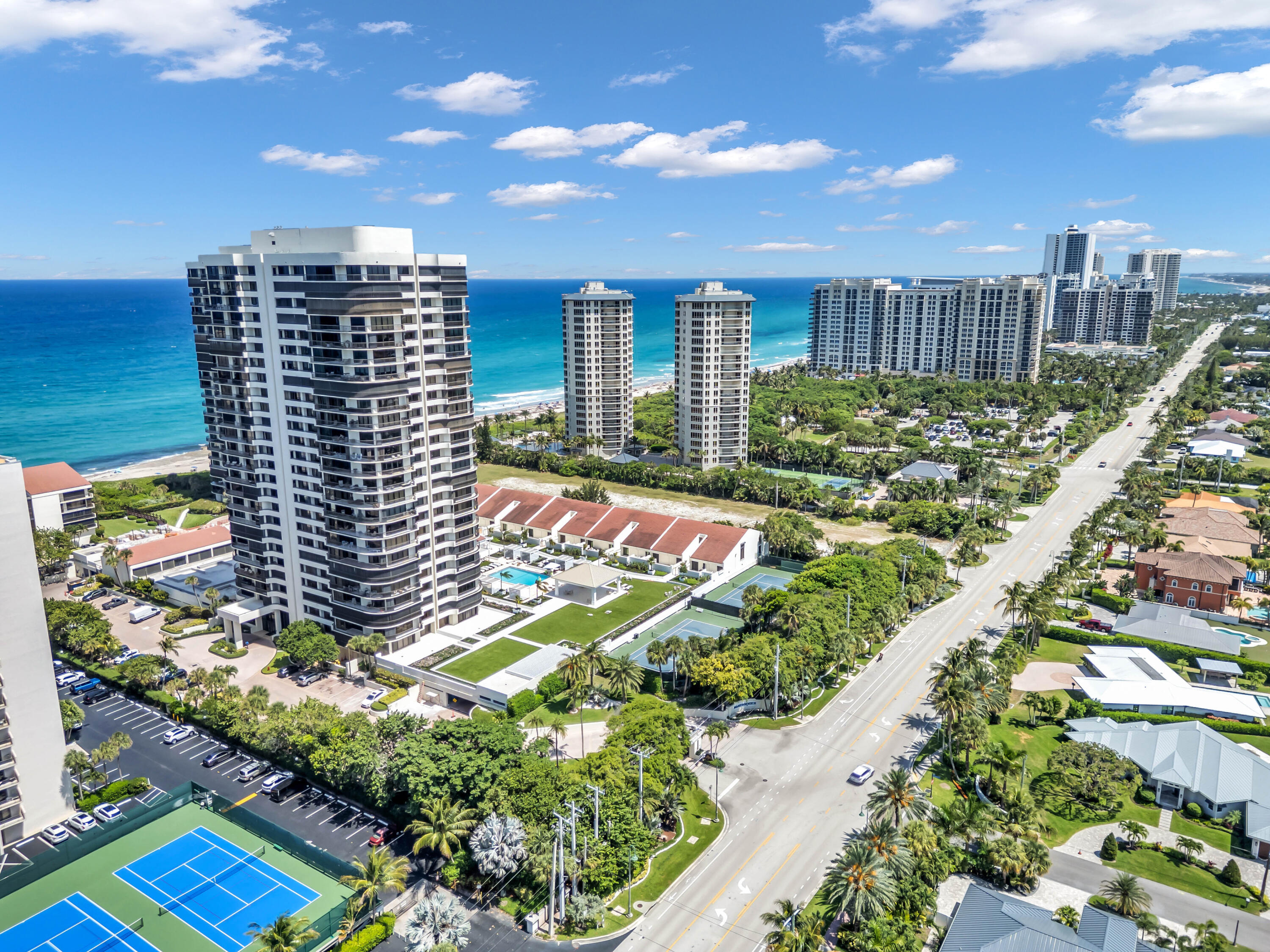 Foto de propiedad en 4100 N Ocean Drive 1101, Riviera Beach, FL 33404 Riviera Beach con MLS# 