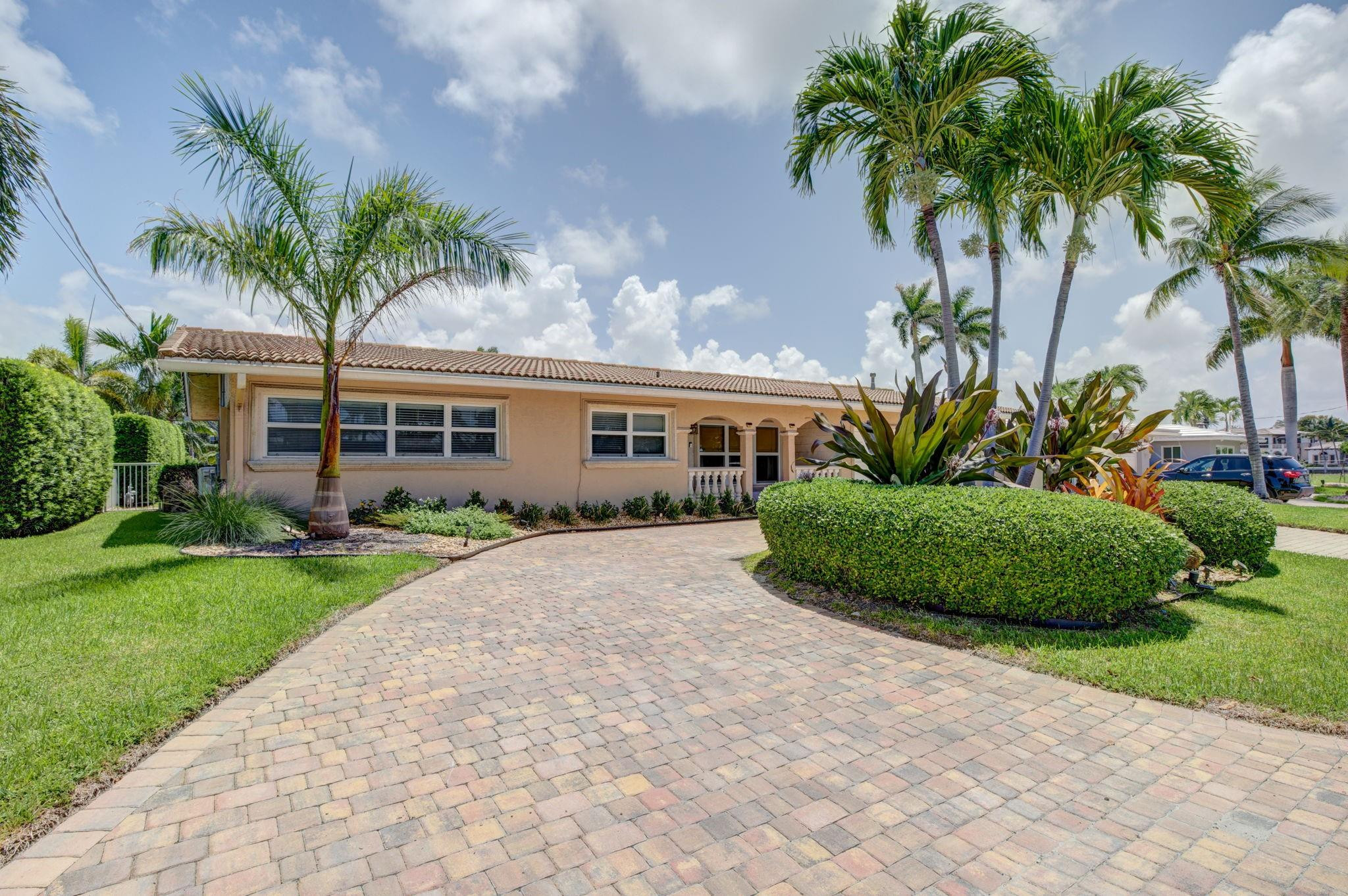 Foto de propiedad en 1920 Waters Edge, Pompano Beach, FL 33062 Pompano Beach con MLS# 