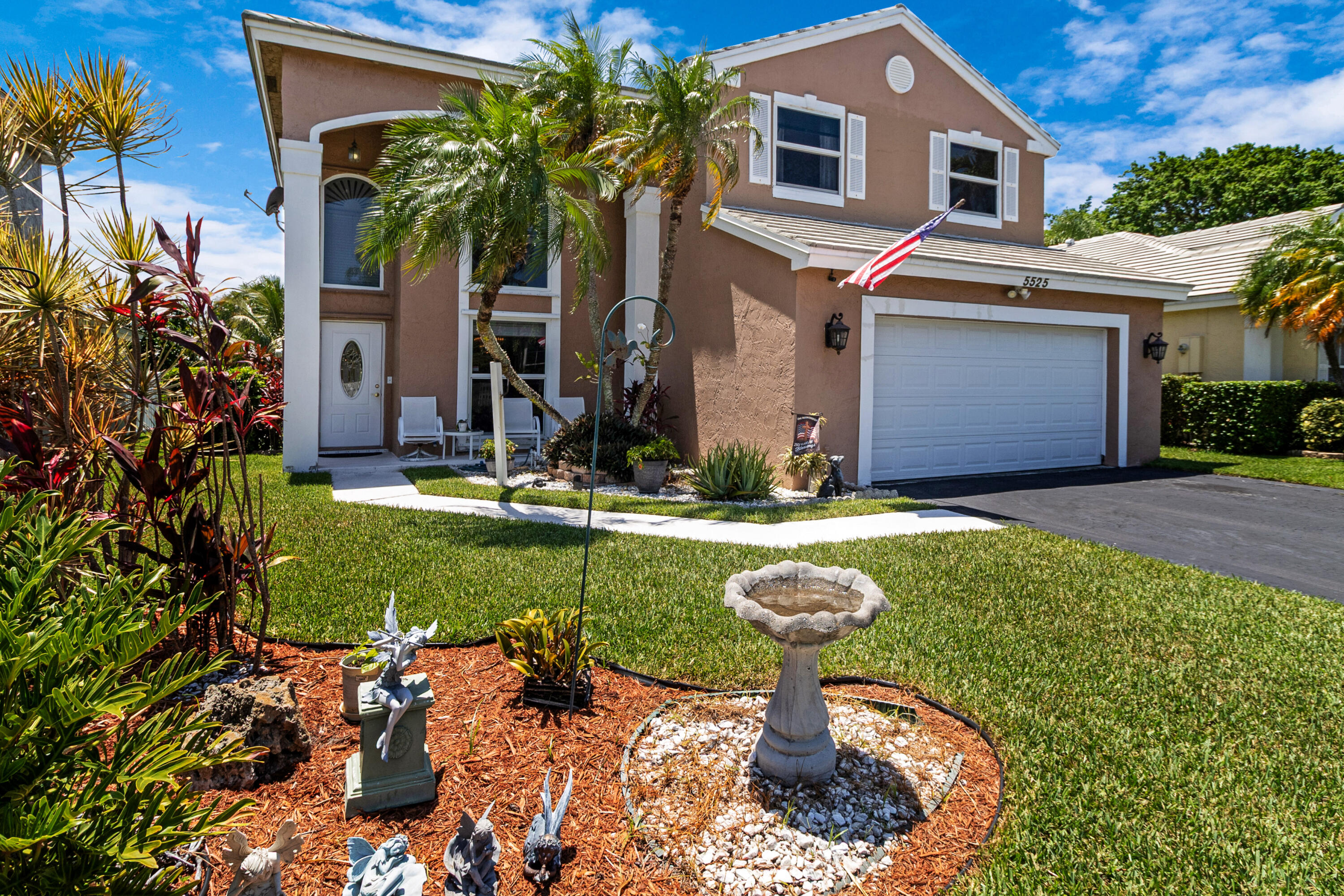 Foto de propiedad en 5525 NW 54th Circle, Coconut Creek, FL 33073 Coconut Creek con MLS# 