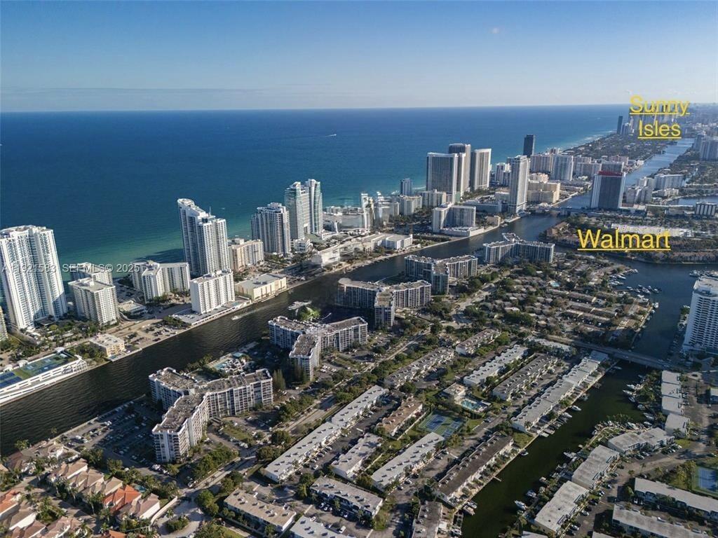 Foto de propiedad en 1000 Parkview Drive 316, Hallandale Beach, FL 33009 Hallandale Beach con MLS# 
