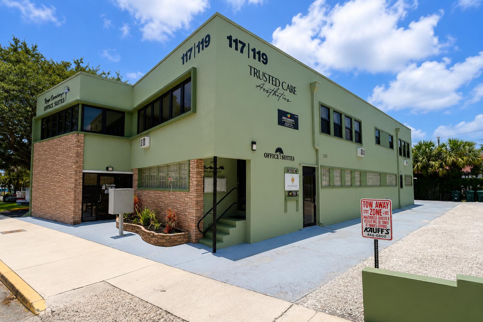 Foto de propiedad en 117 N 5th Street, Fort Pierce, FL Fort Pierce con MLS# 