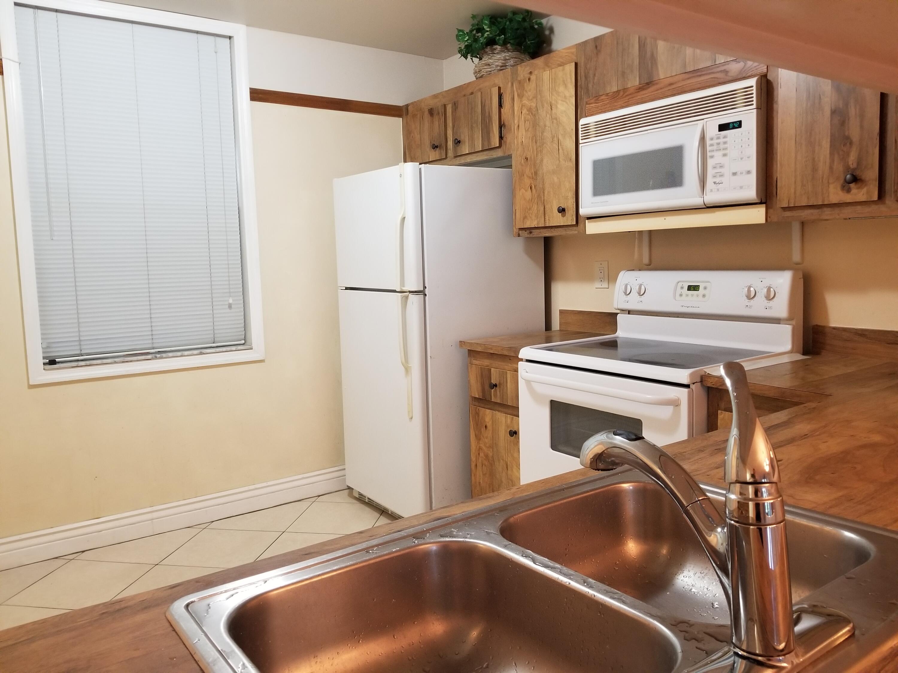 Foto de propiedad en 7500 NW 1st Court 102-3, Plantation, FL 33317 Plantation con MLS# 