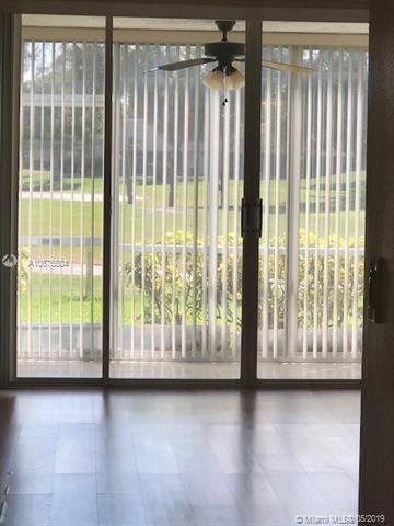 Foto de propiedad en 1911 Sabal Palm Drive 104, Davie, FL 33324 Davie con MLS# 