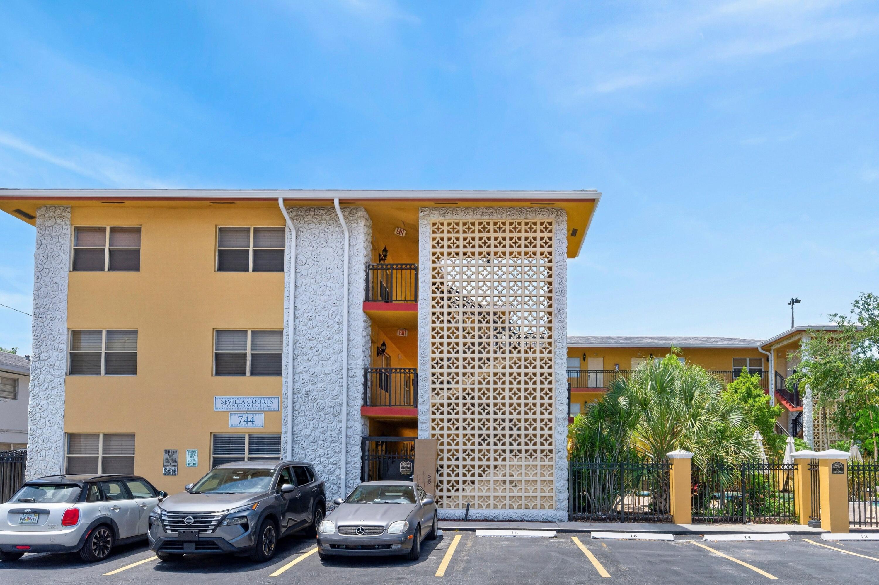 Foto de propiedad en 744 NE 14th Avenue 21, Fort Lauderdale, FL 33304 Fort Lauderdale con MLS#