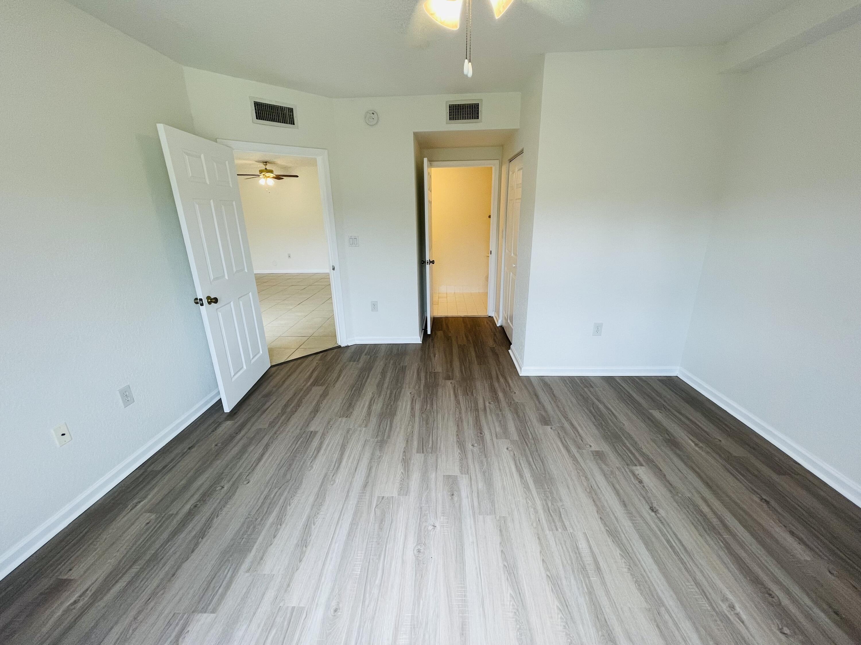En Renta 1055 Golden Lakes Boulevard 212, West Palm Beach, FL 33411, West Palm Beach, FL 33411