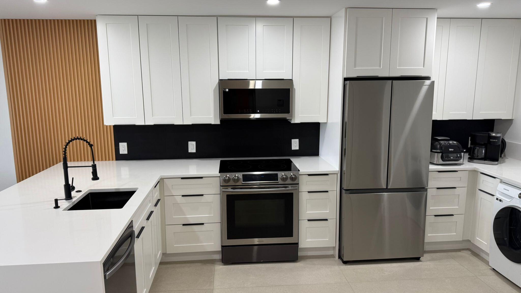 Foto de propiedad en 4539 Luxemburg Court 102, Lake Worth, FL 33467 Lake Worth con MLS# 