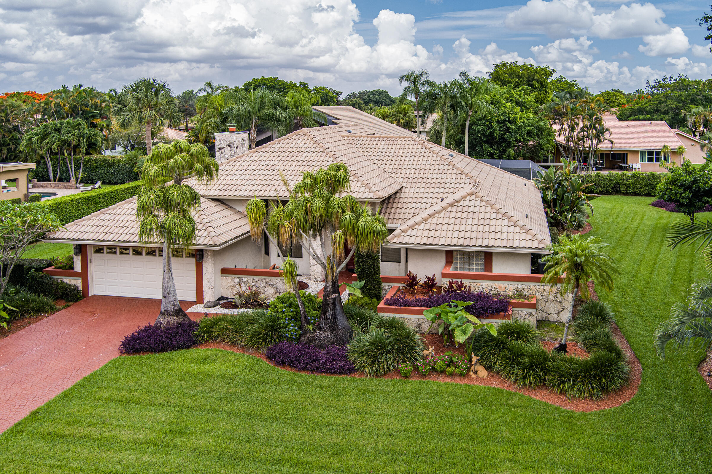 Foto de propiedad en 8255 NW 51st Court, Coral Springs, FL 33067 Coral Springs con MLS# 