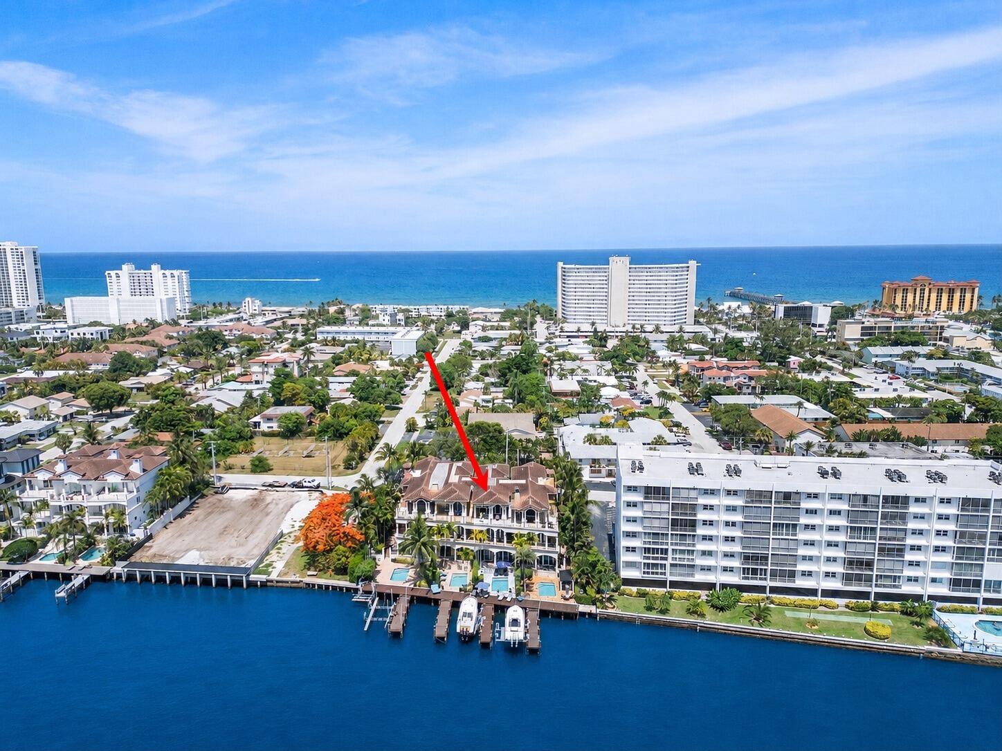 Foto de propiedad en 449 NE 19th Avenue, Deerfield Beach, FL 33441 Deerfield Beach con MLS# 