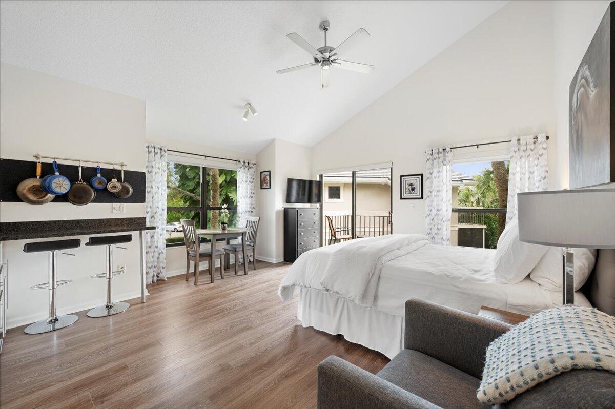 Foto de propiedad en 11863 Wimbledon Circle 524, Wellington, FL 33414 Wellington con MLS# 