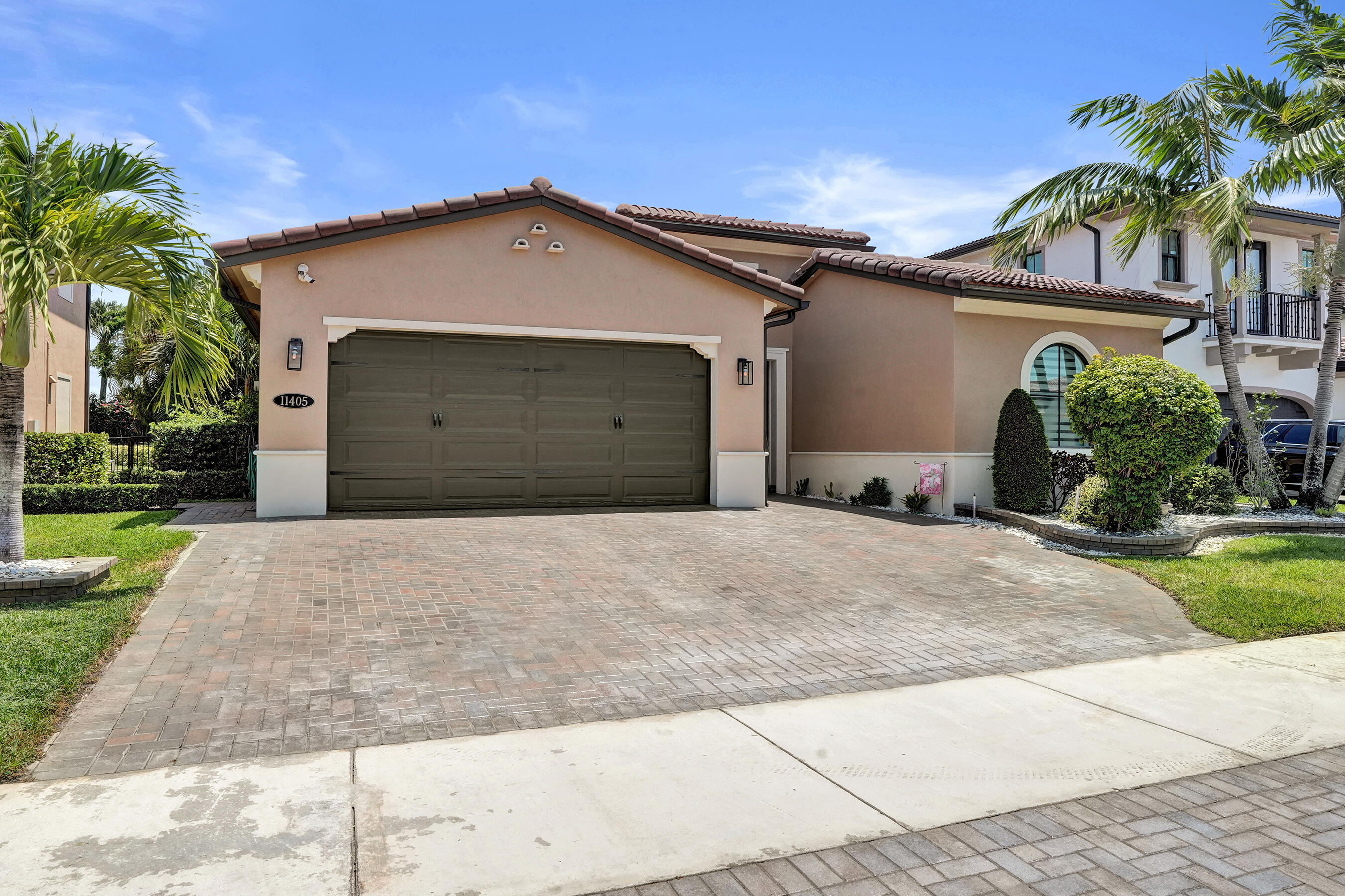 Foto de propiedad en 11405 Solstice Circle, Parkland, FL 33076 Parkland con MLS# 