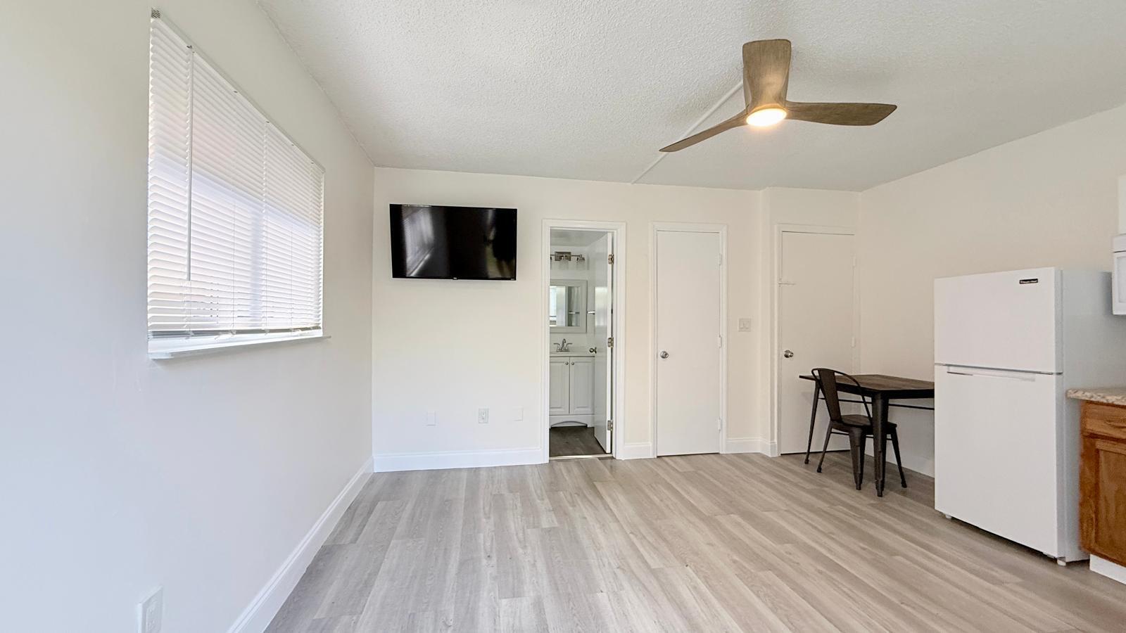 En Renta 820 NE 17th Avenue 4b, Fort Lauderdale, FL 33304, Fort Lauderdale, FL 33304