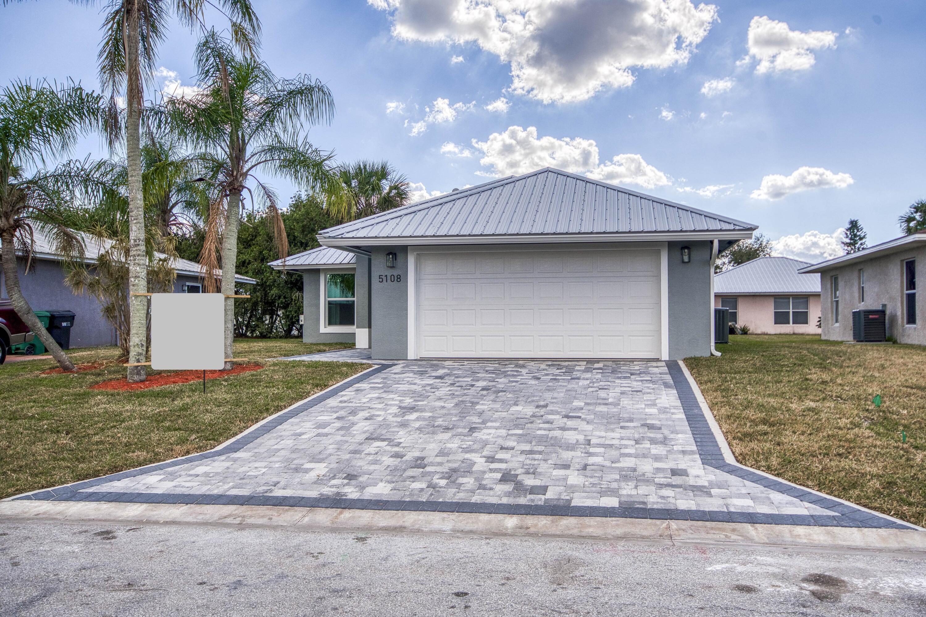 Foto de propiedad en 5108 SE 42nd Street, Okeechobee, FL 34974 Okeechobee con MLS# 