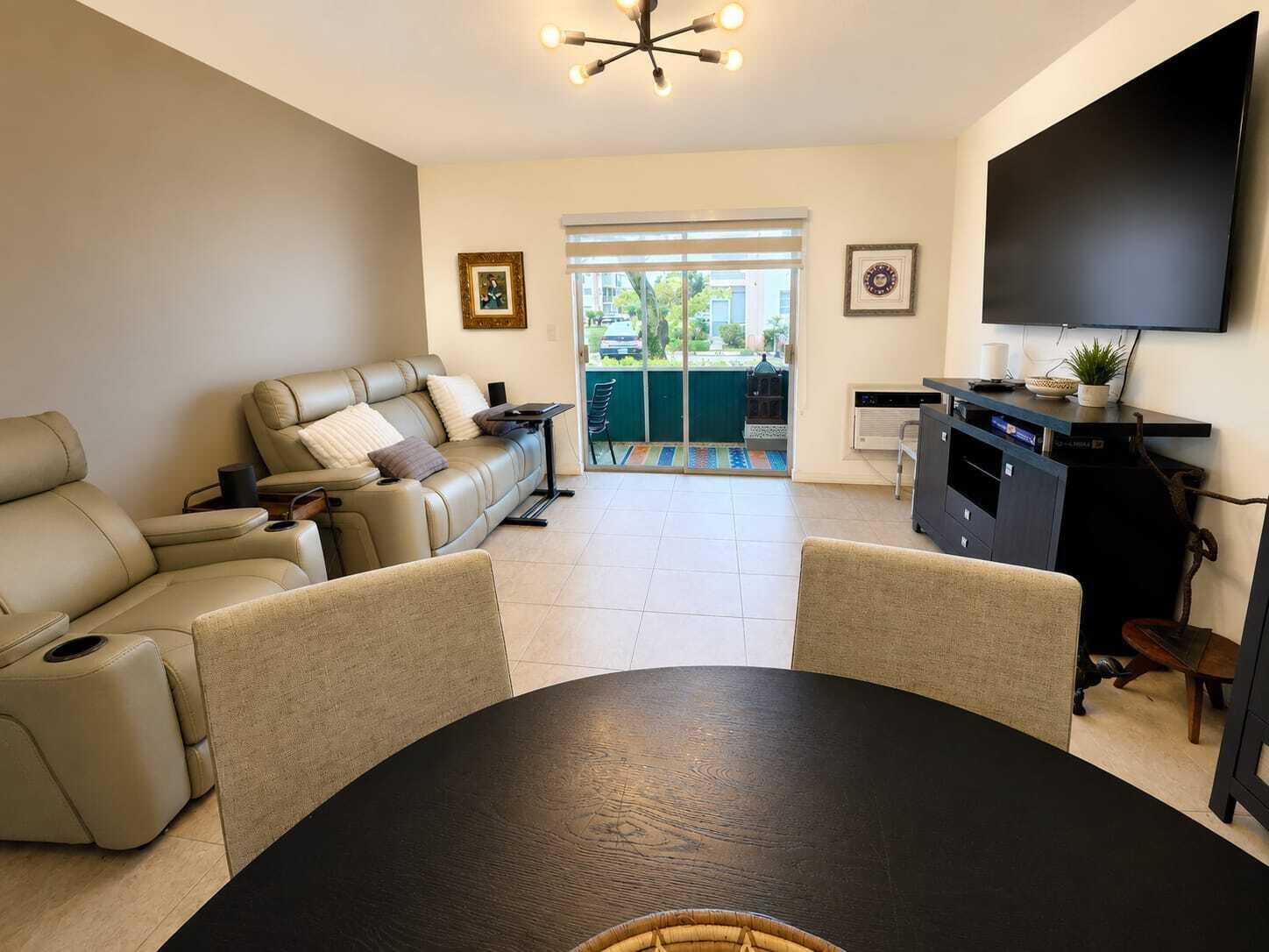 Foto de propiedad en 16900 NE 14th Avenue 115, Miami, FL 33162 Miami con MLS# 