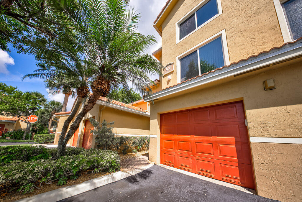 Foto de propiedad en 500 Scotia Drive 302, Hypoluxo, FL 33462 Hypoluxo con MLS# 