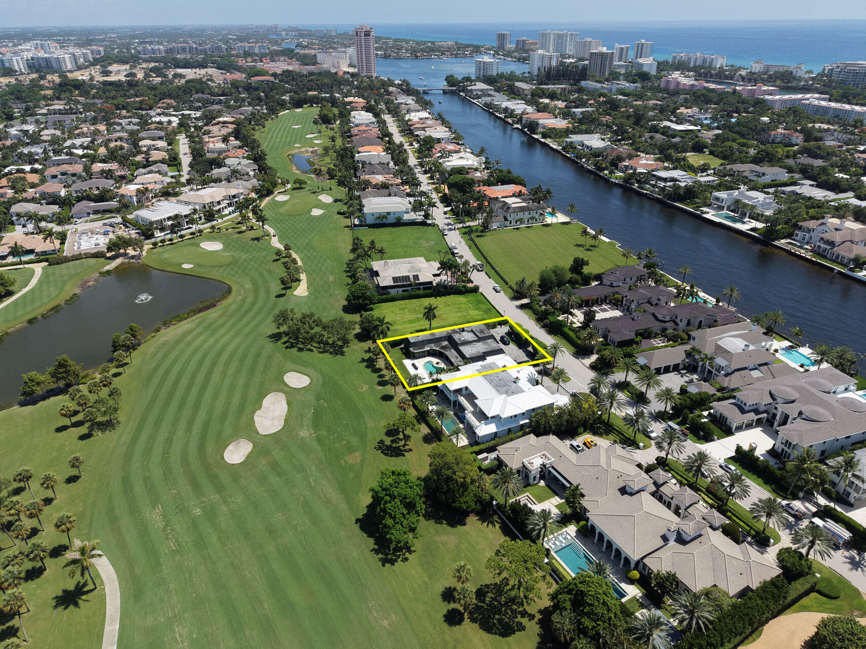 Foto de propiedad en 1877 Royal Palm Way, Boca Raton, FL 33432 Boca Raton con MLS# 