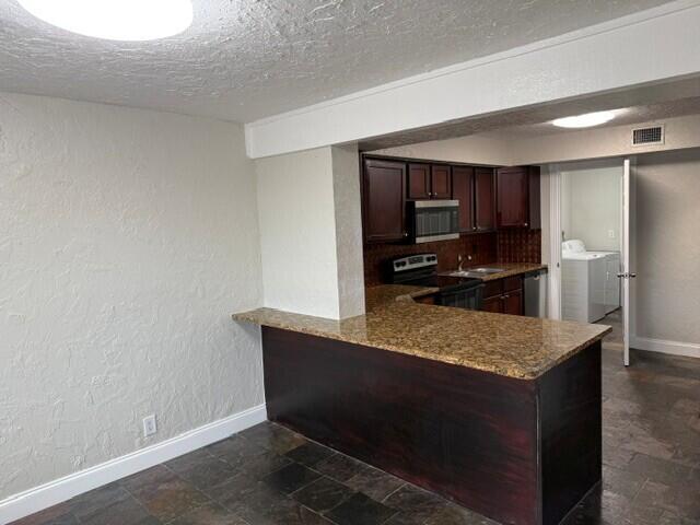 Foto de propiedad en 103 NE 28th Street, Boca Raton, FL 33431 Boca Raton con MLS# 