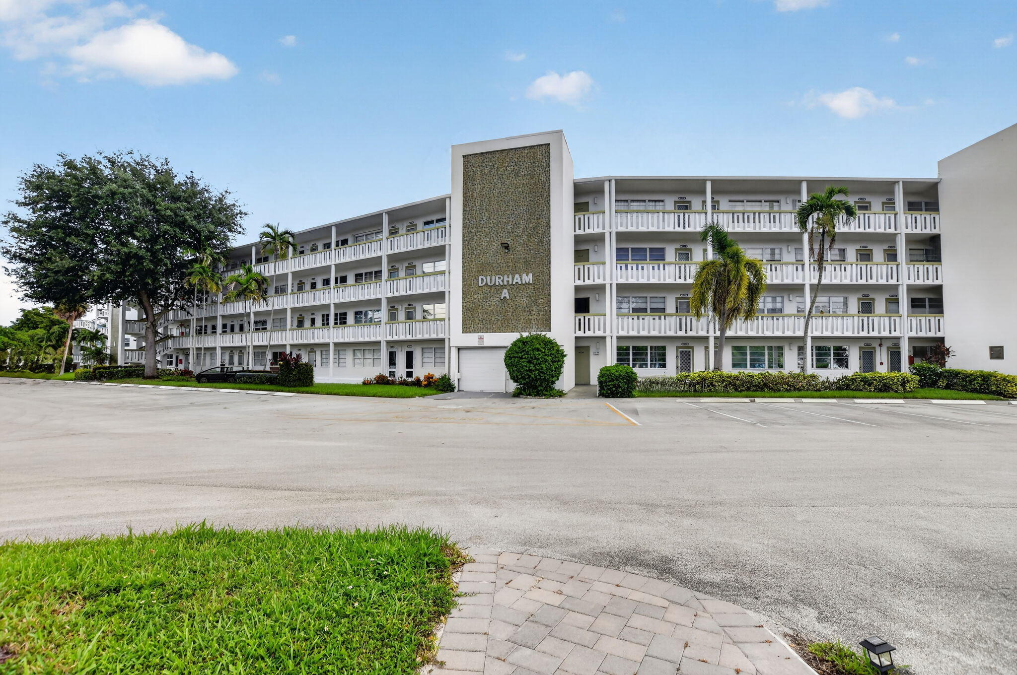 Foto de propiedad en 2020 Durham A, Deerfield Beach, FL 33442 Deerfield Beach con MLS# 