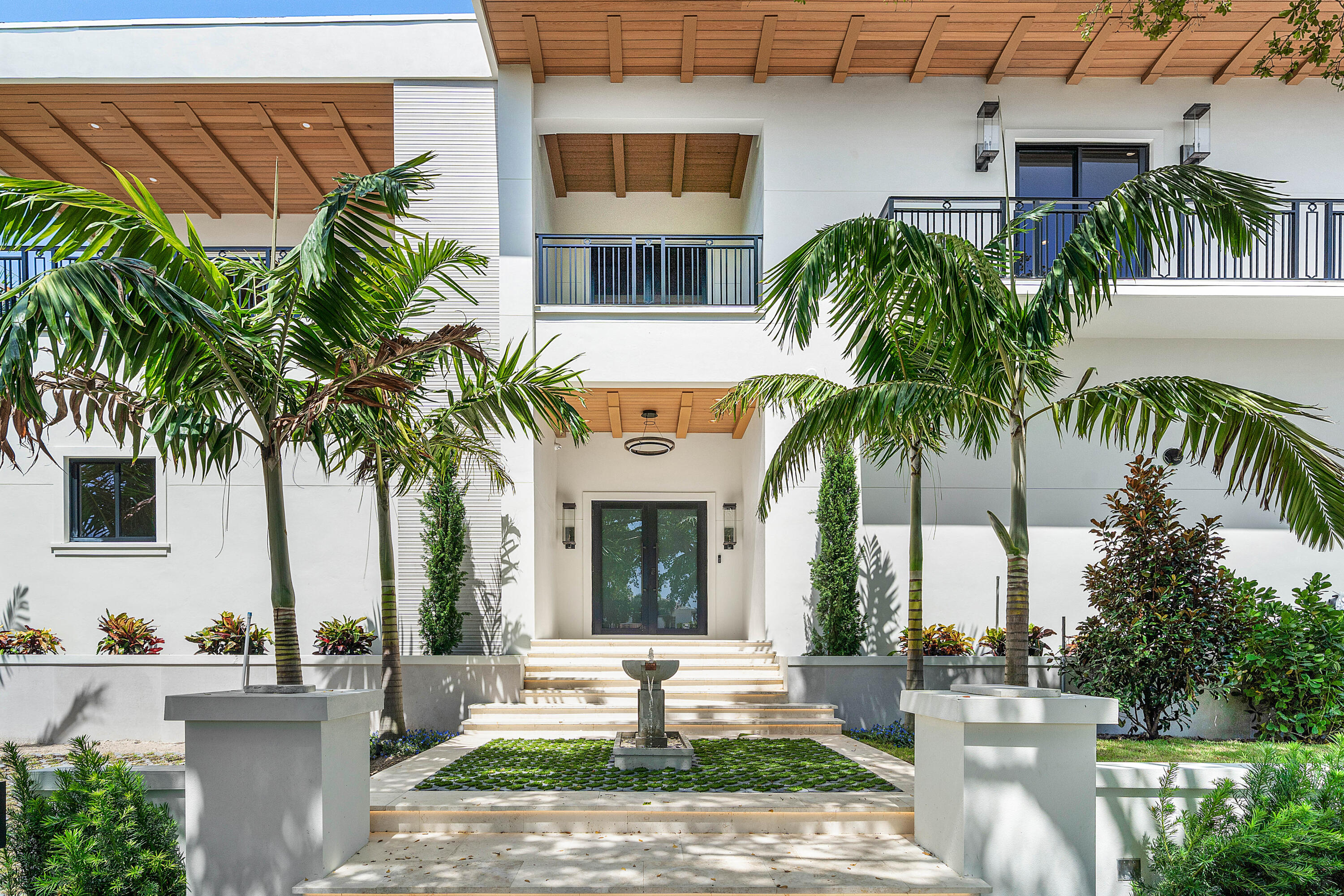 Foto de propiedad en 7935 S Flagler Drive, West Palm Beach, FL 33405 West Palm Beach con MLS# 