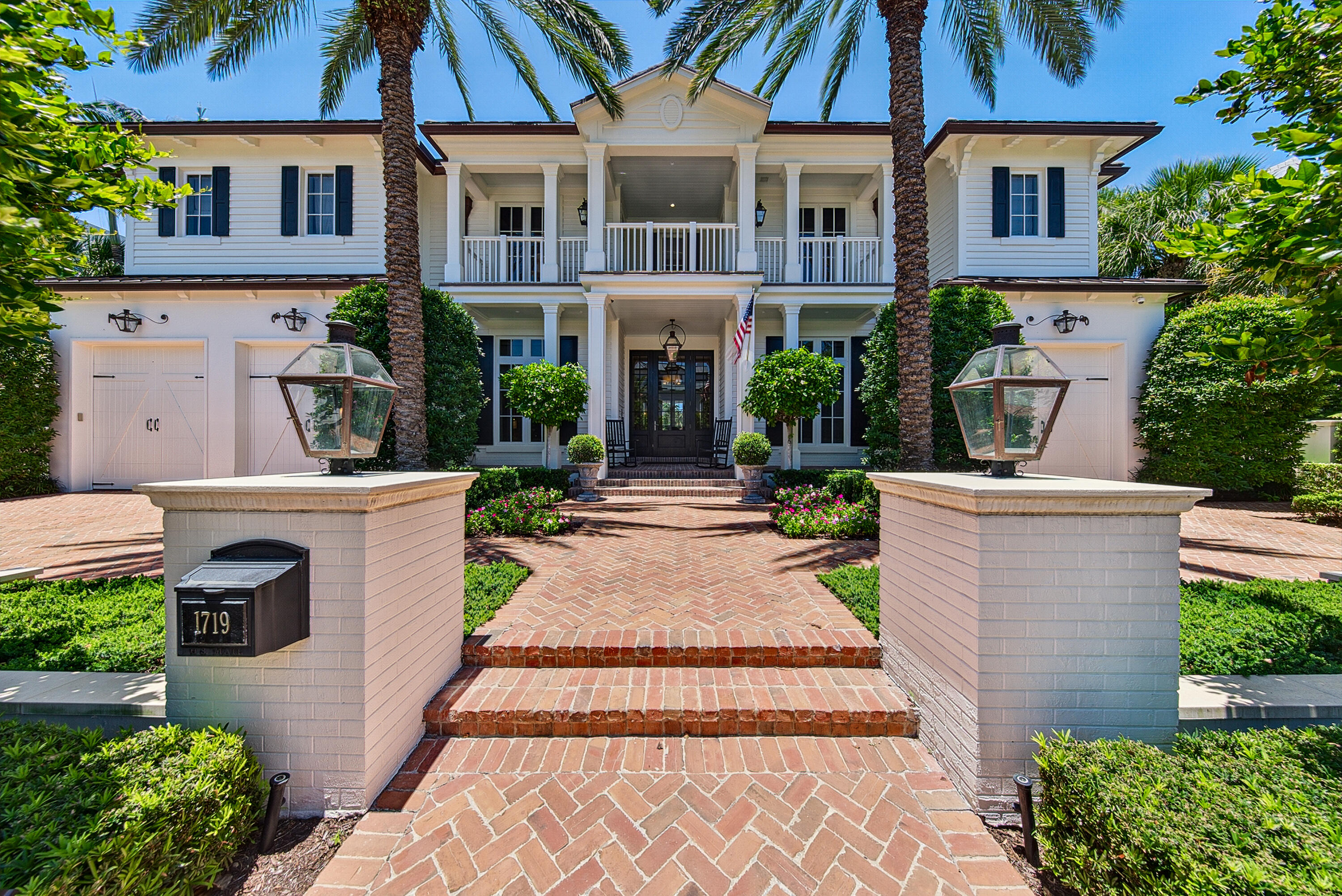 Foto de propiedad en 1719 SE 10th Street, Fort Lauderdale, FL 33316 Fort Lauderdale con MLS# 